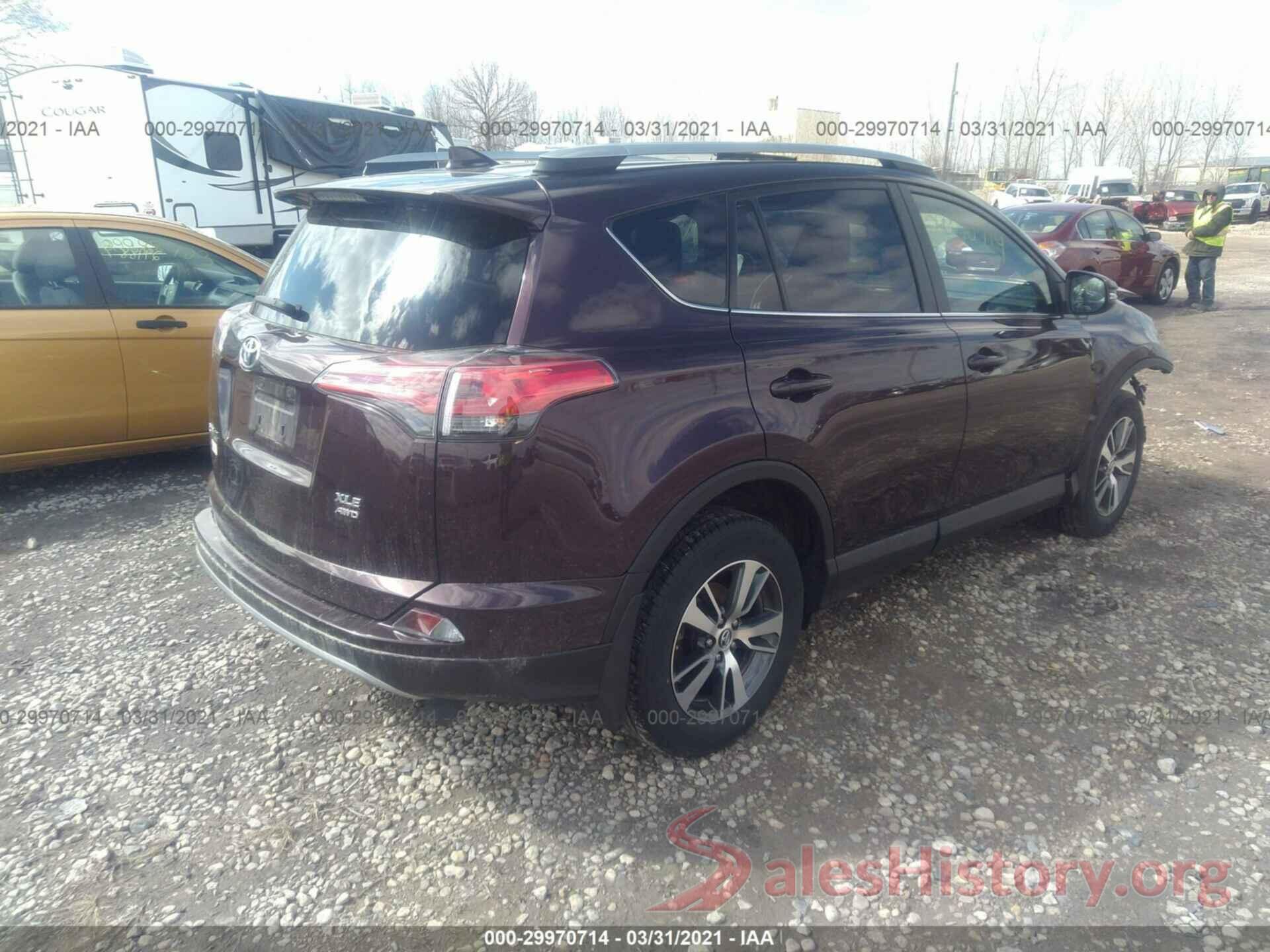 2T3RFREV4JW780385 2018 TOYOTA RAV4