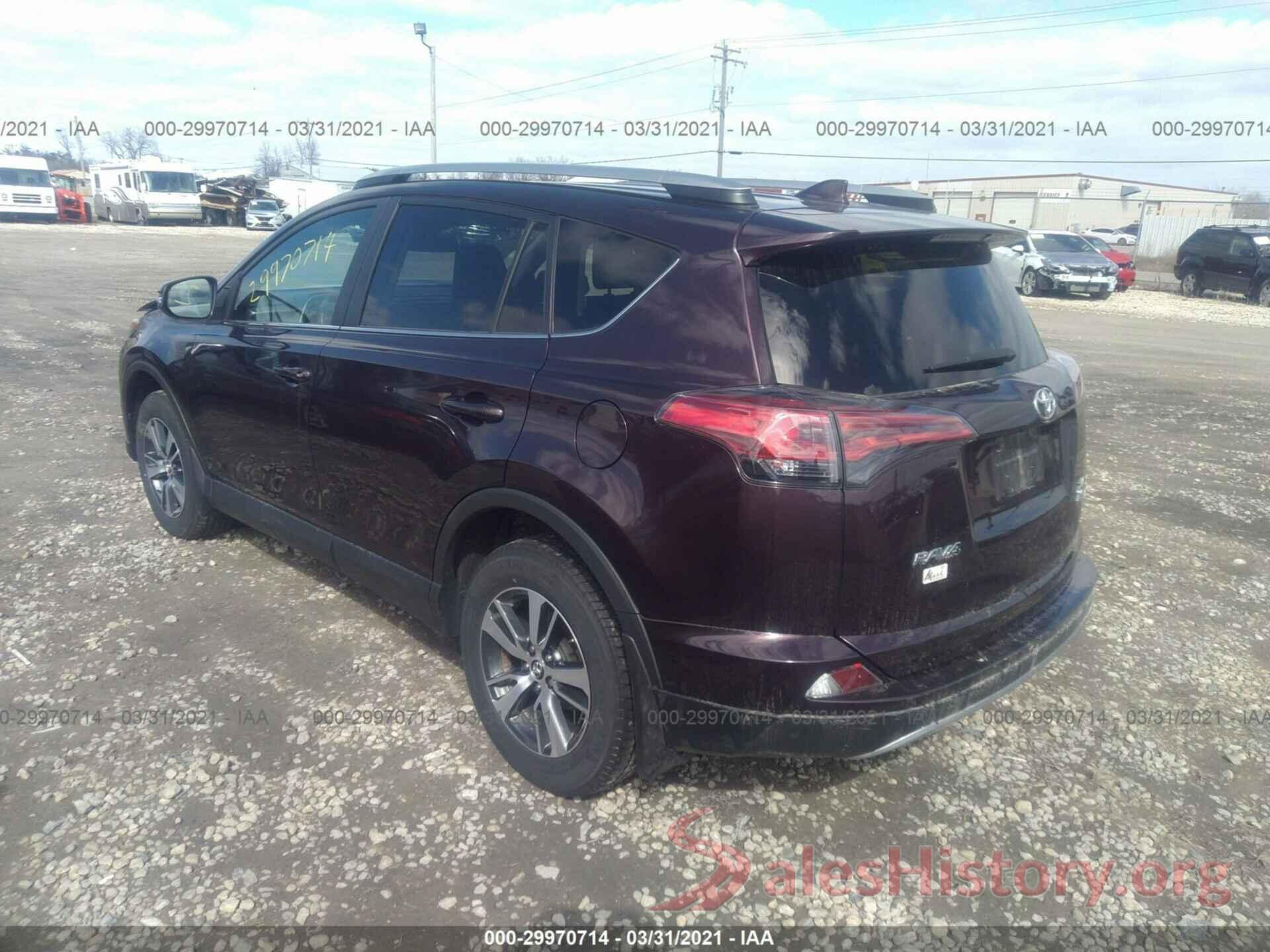 2T3RFREV4JW780385 2018 TOYOTA RAV4