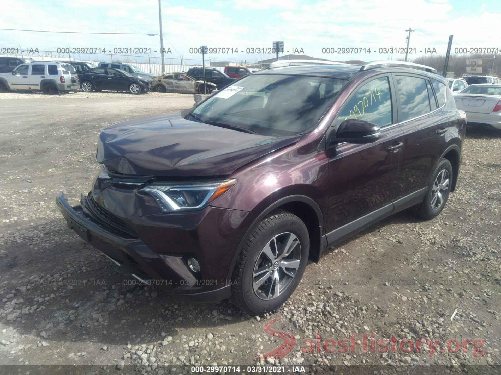 2T3RFREV4JW780385 2018 TOYOTA RAV4