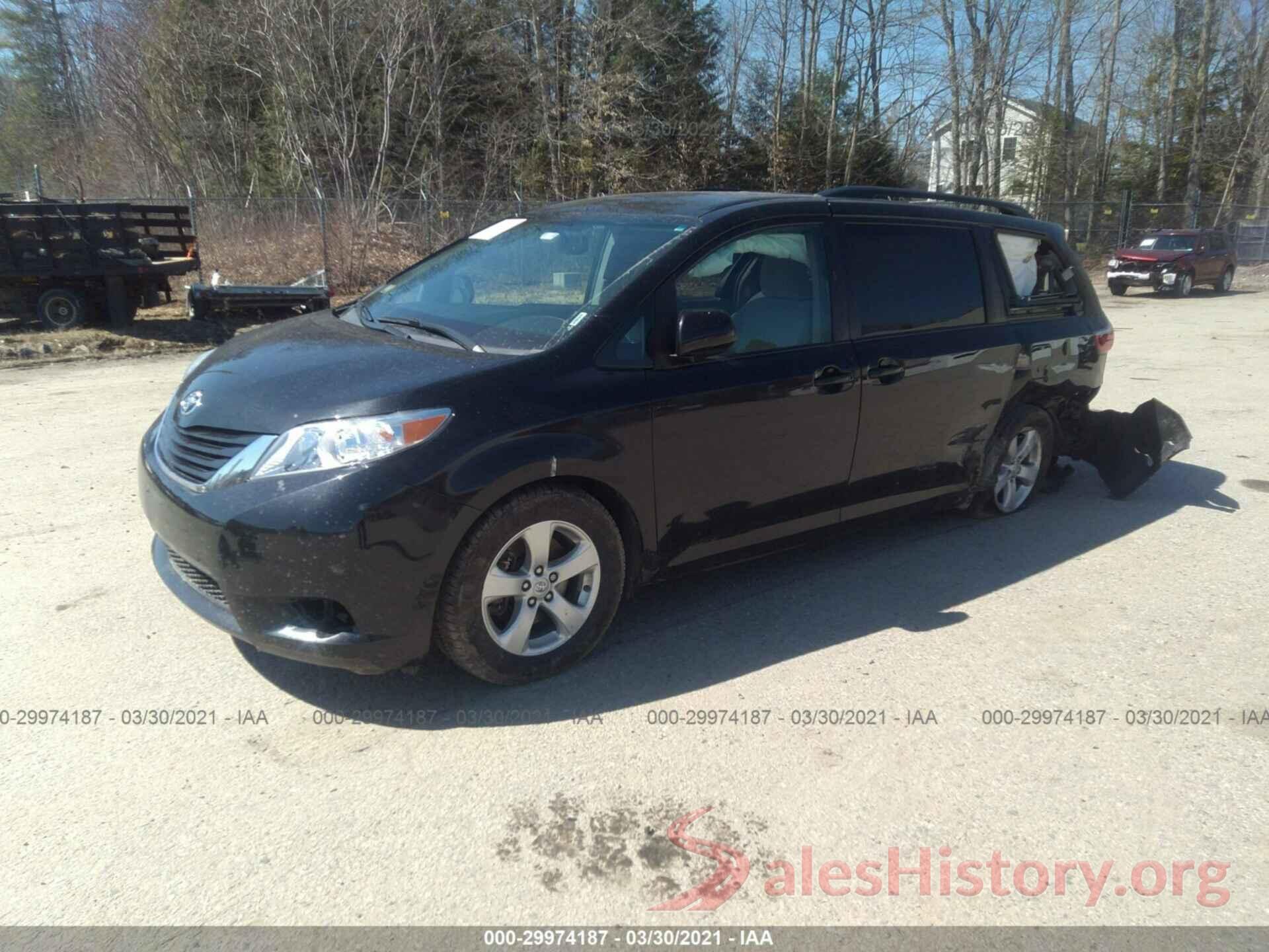 5TDKZ3DC4HS898728 2017 TOYOTA SIENNA