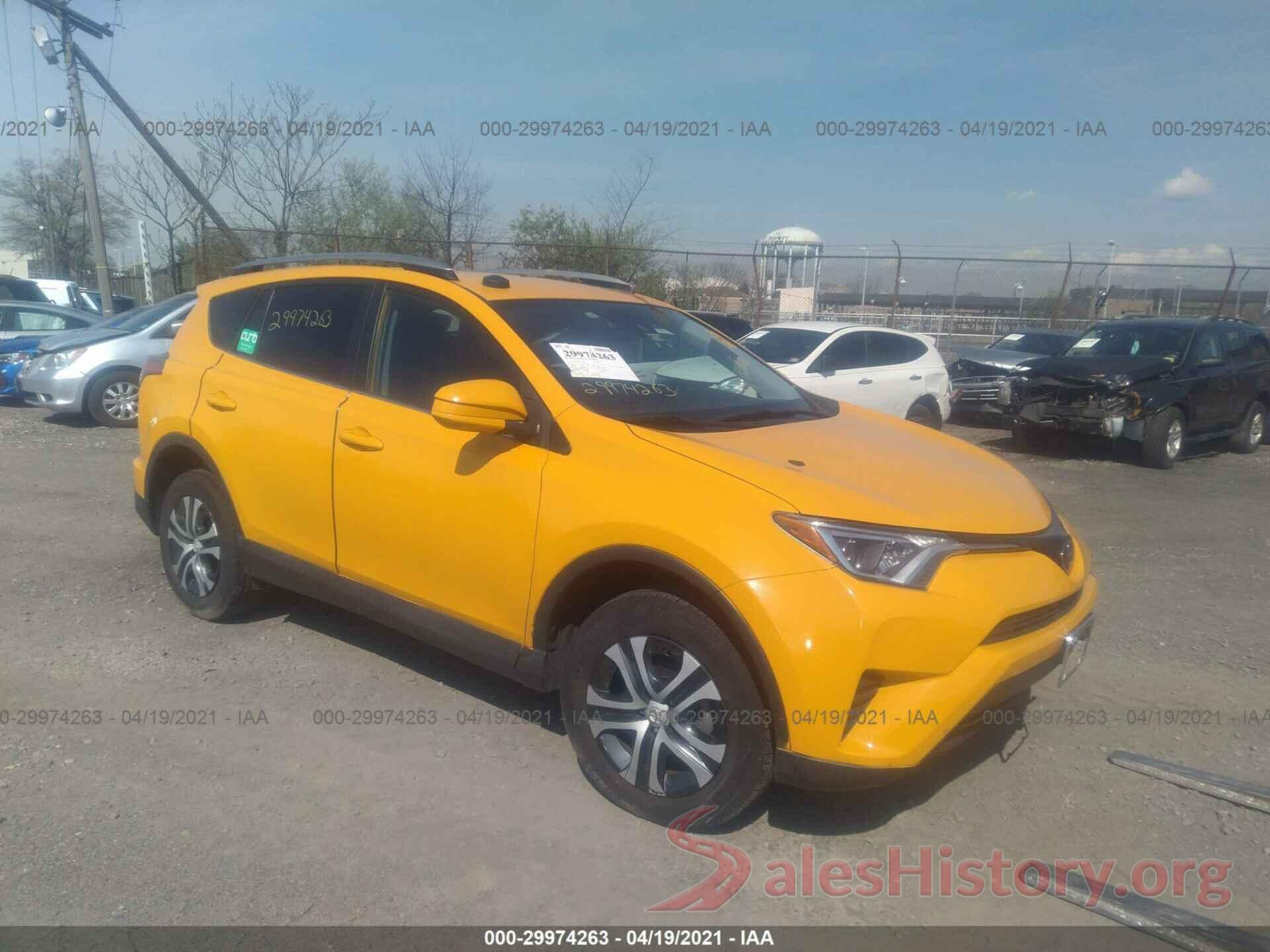 2T3BFREV8HW608016 2017 TOYOTA RAV4