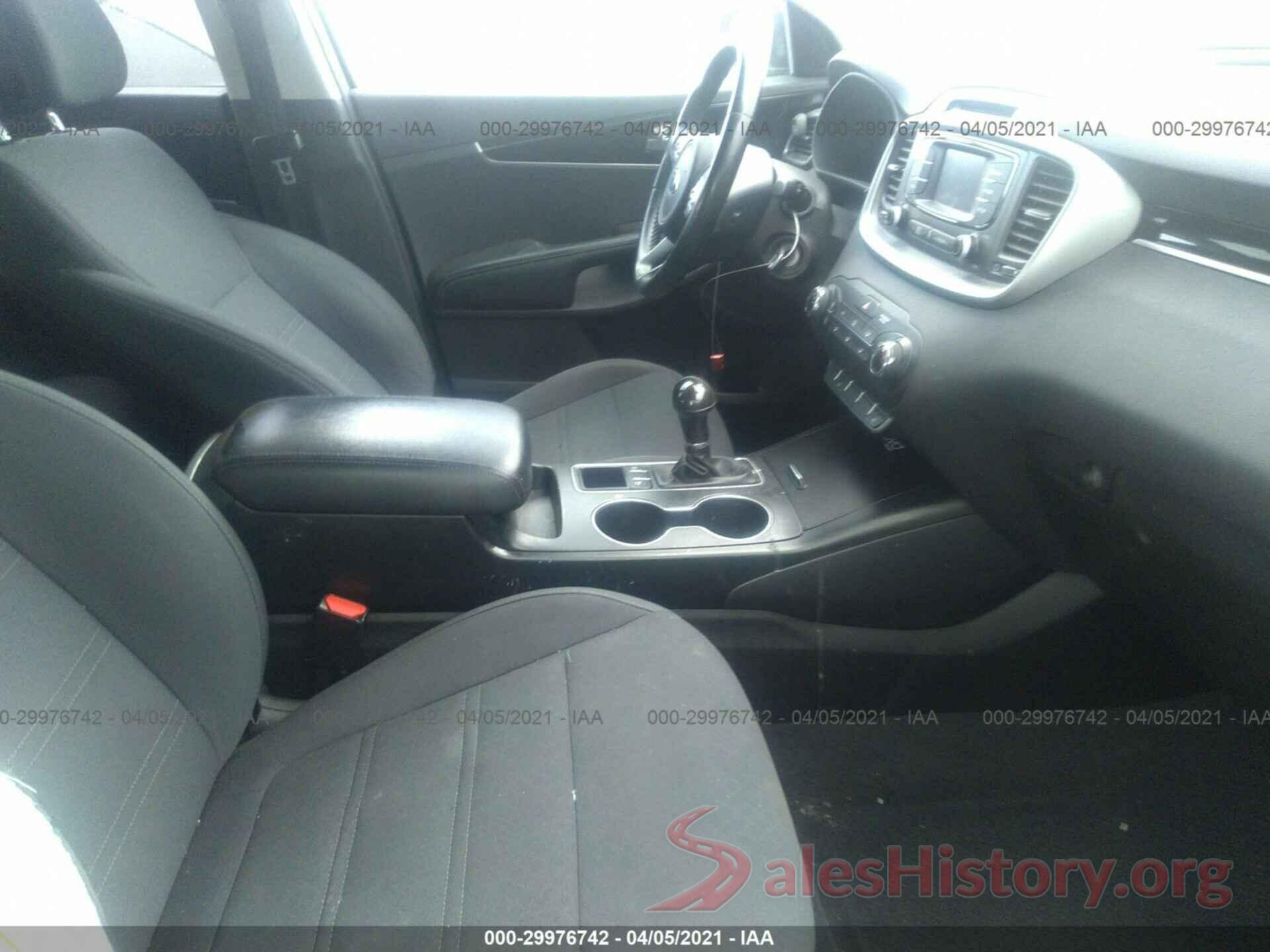 5XYPG4A39GG055805 2016 KIA SORENTO