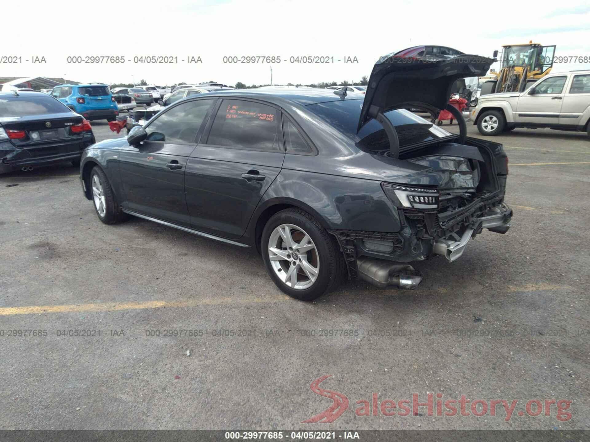 WAUKMAF42JA076390 2018 AUDI A4