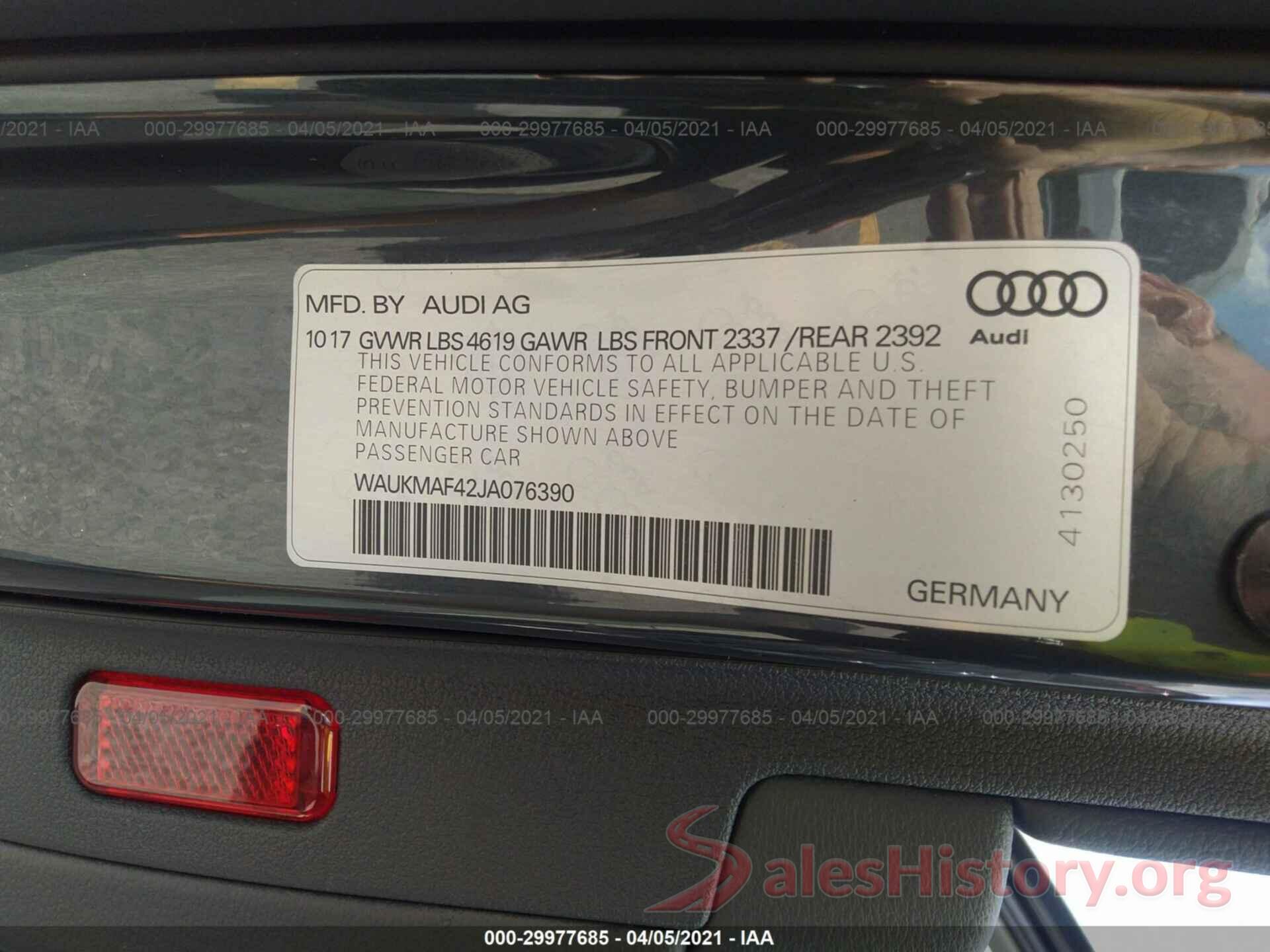 WAUKMAF42JA076390 2018 AUDI A4