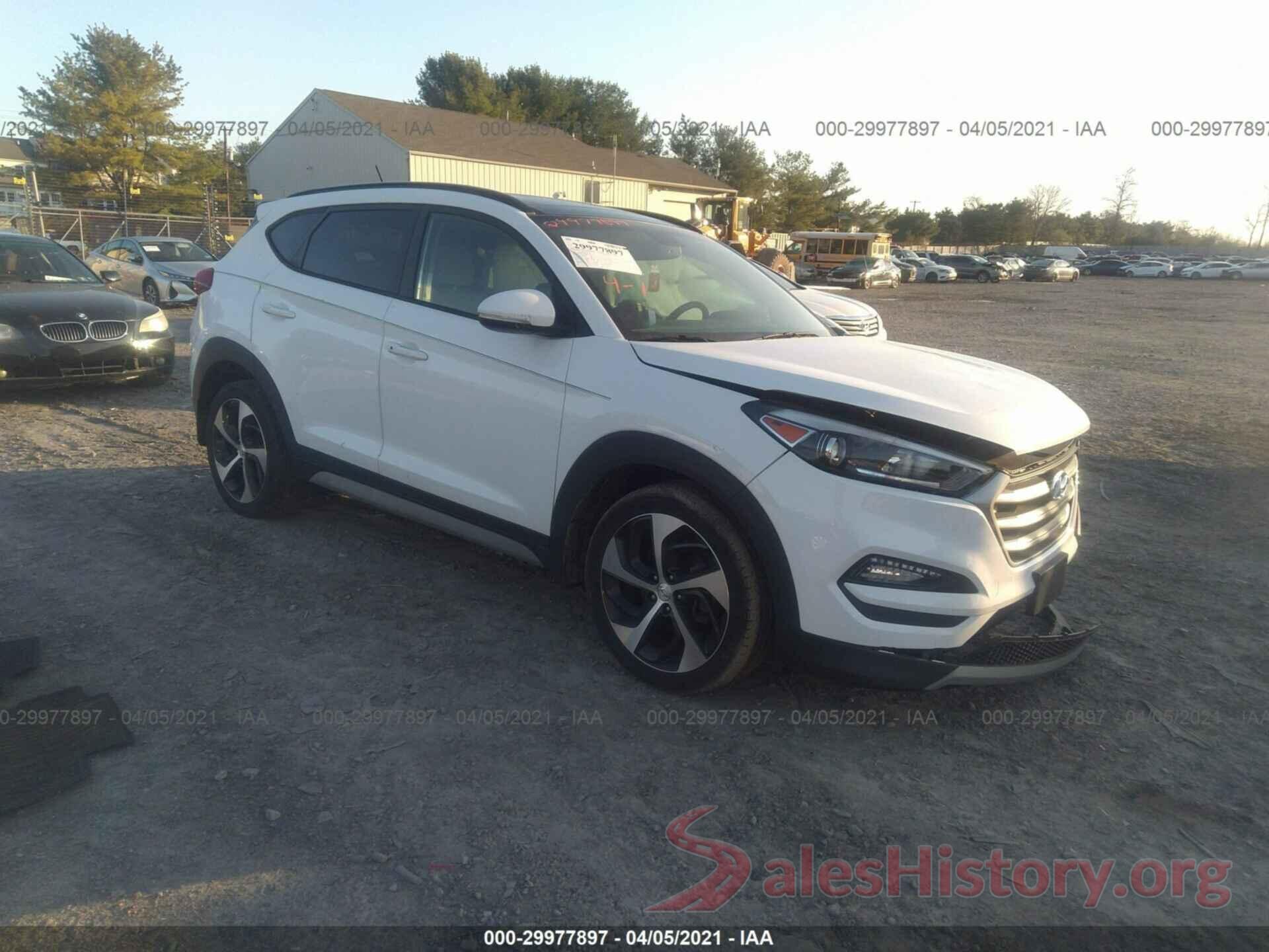 KM8J3CA28HU570051 2017 HYUNDAI TUCSON