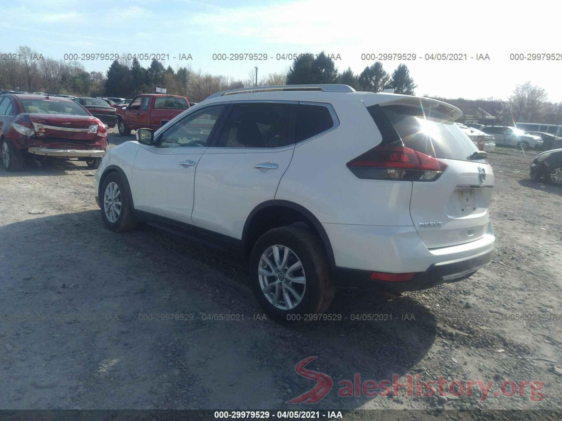 KNMAT2MV8JP620102 2018 NISSAN ROGUE