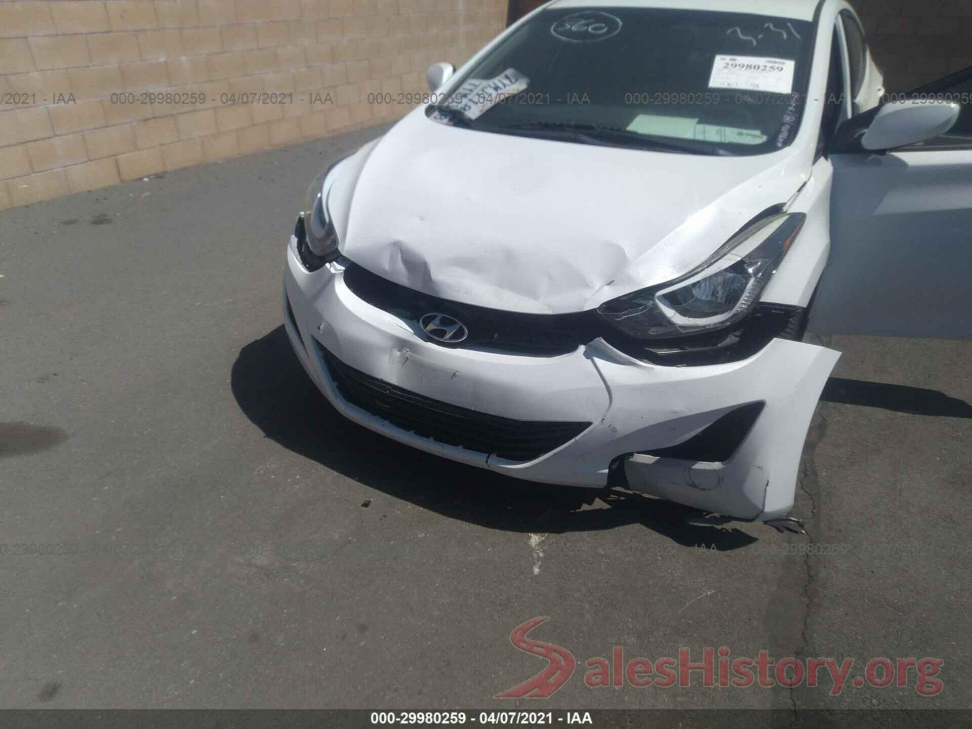 5NPDH4AE6GH658818 2016 HYUNDAI ELANTRA