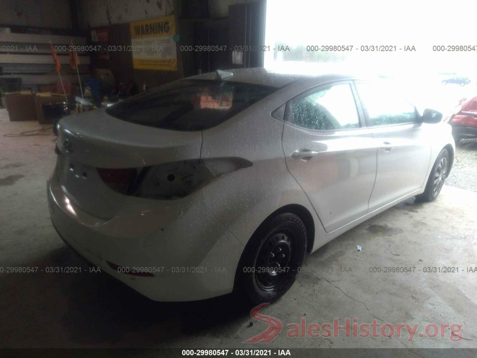 5NPDH4AE1GH765081 2016 HYUNDAI ELANTRA