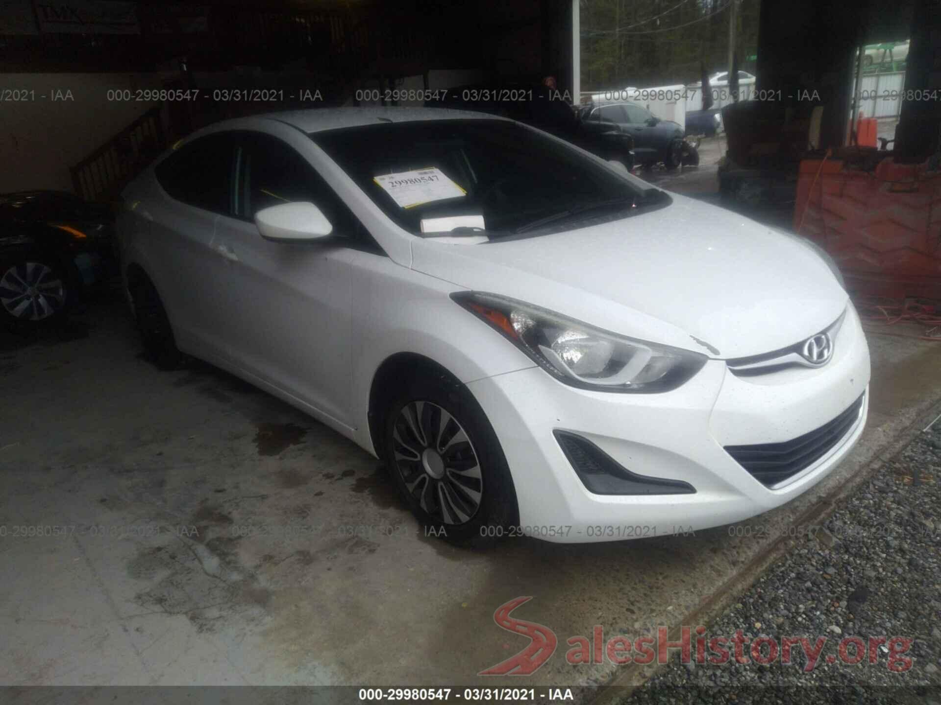 5NPDH4AE1GH765081 2016 HYUNDAI ELANTRA