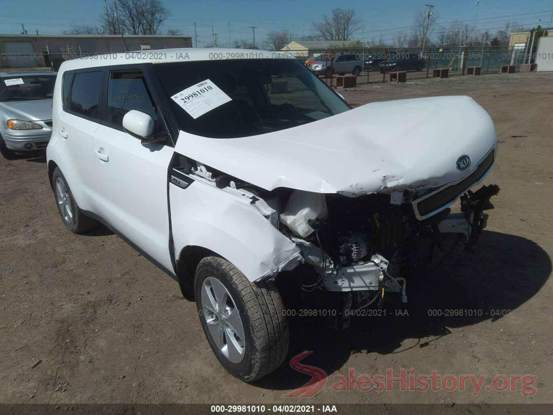 KNDJN2A25G7372243 2016 KIA SOUL