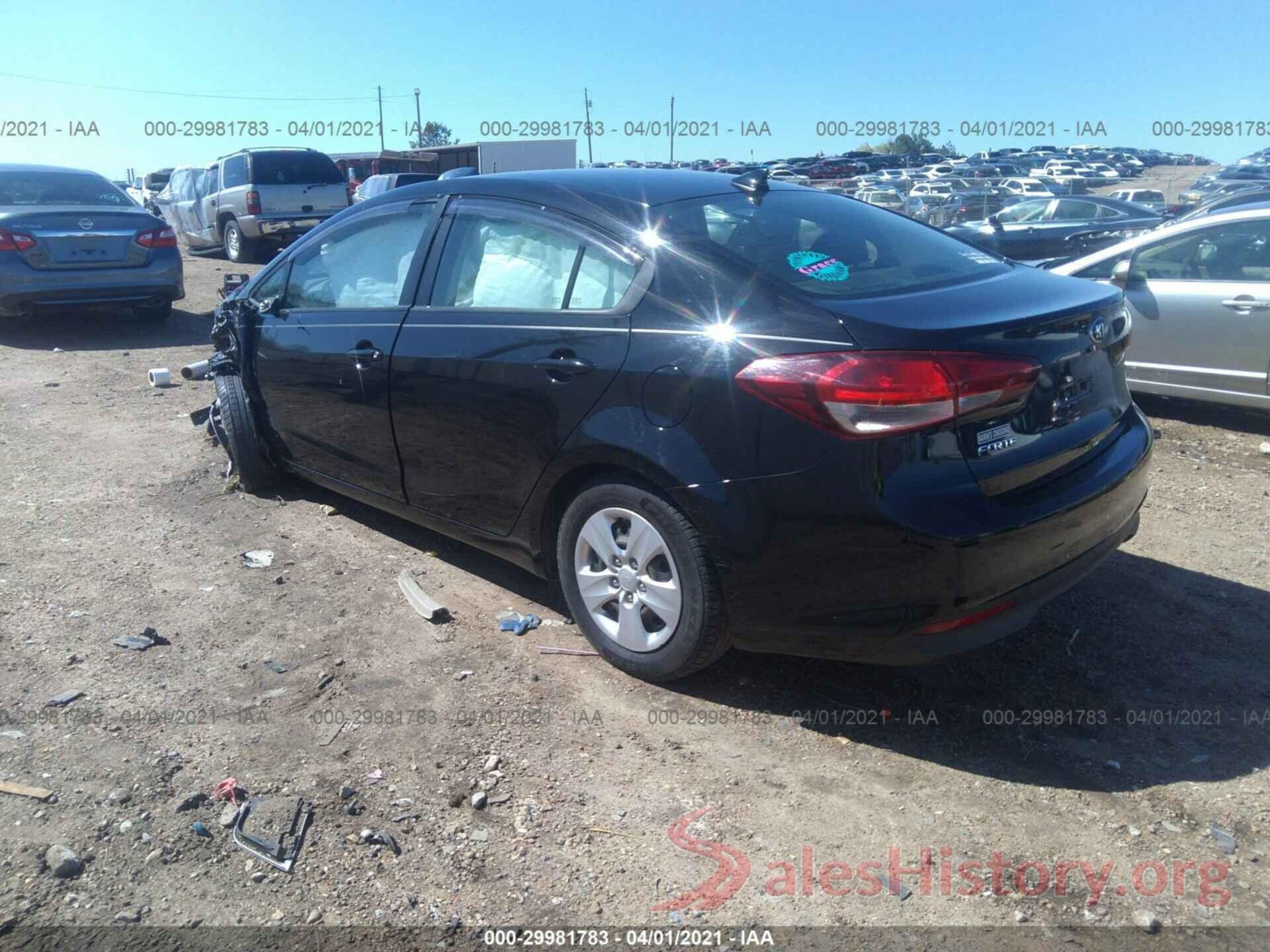 3KPFK4A70HE158185 2017 KIA FORTE