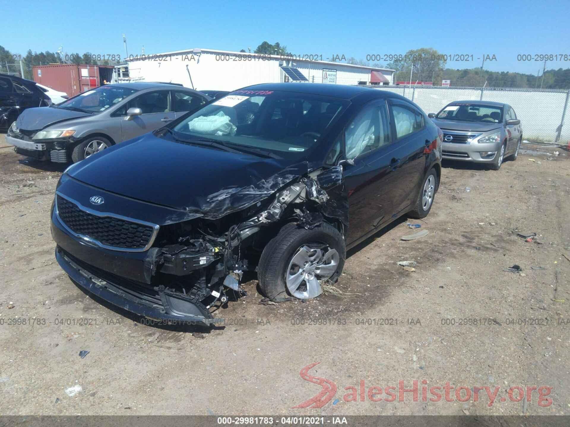 3KPFK4A70HE158185 2017 KIA FORTE