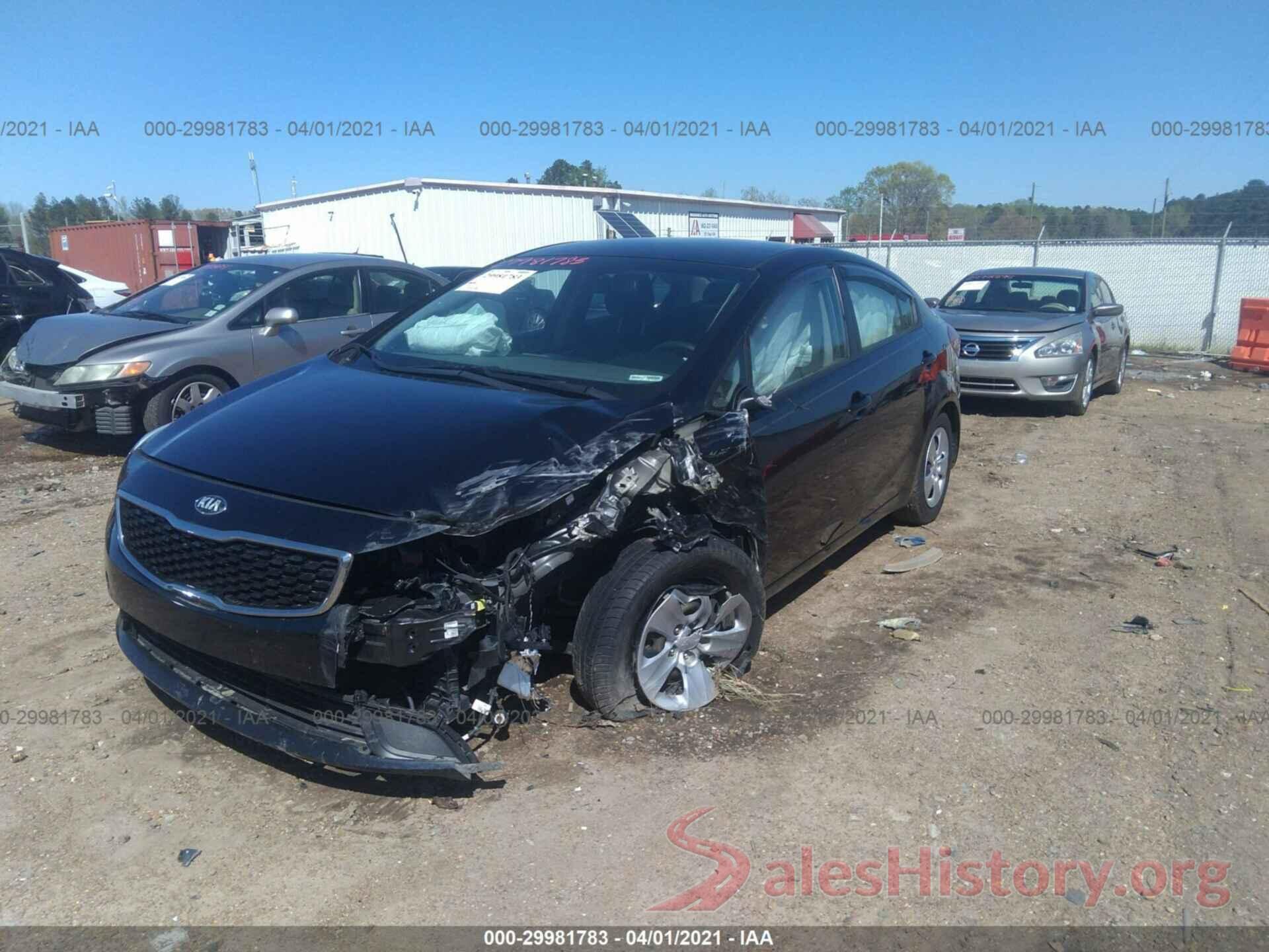 3KPFK4A70HE158185 2017 KIA FORTE