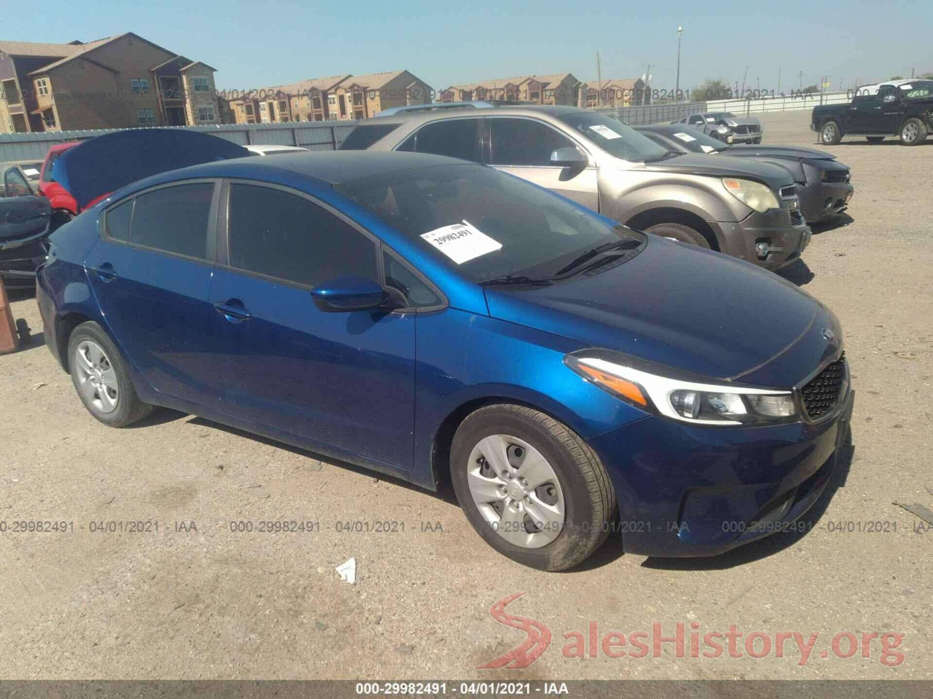 3KPFK4A7XHE024168 2017 KIA FORTE