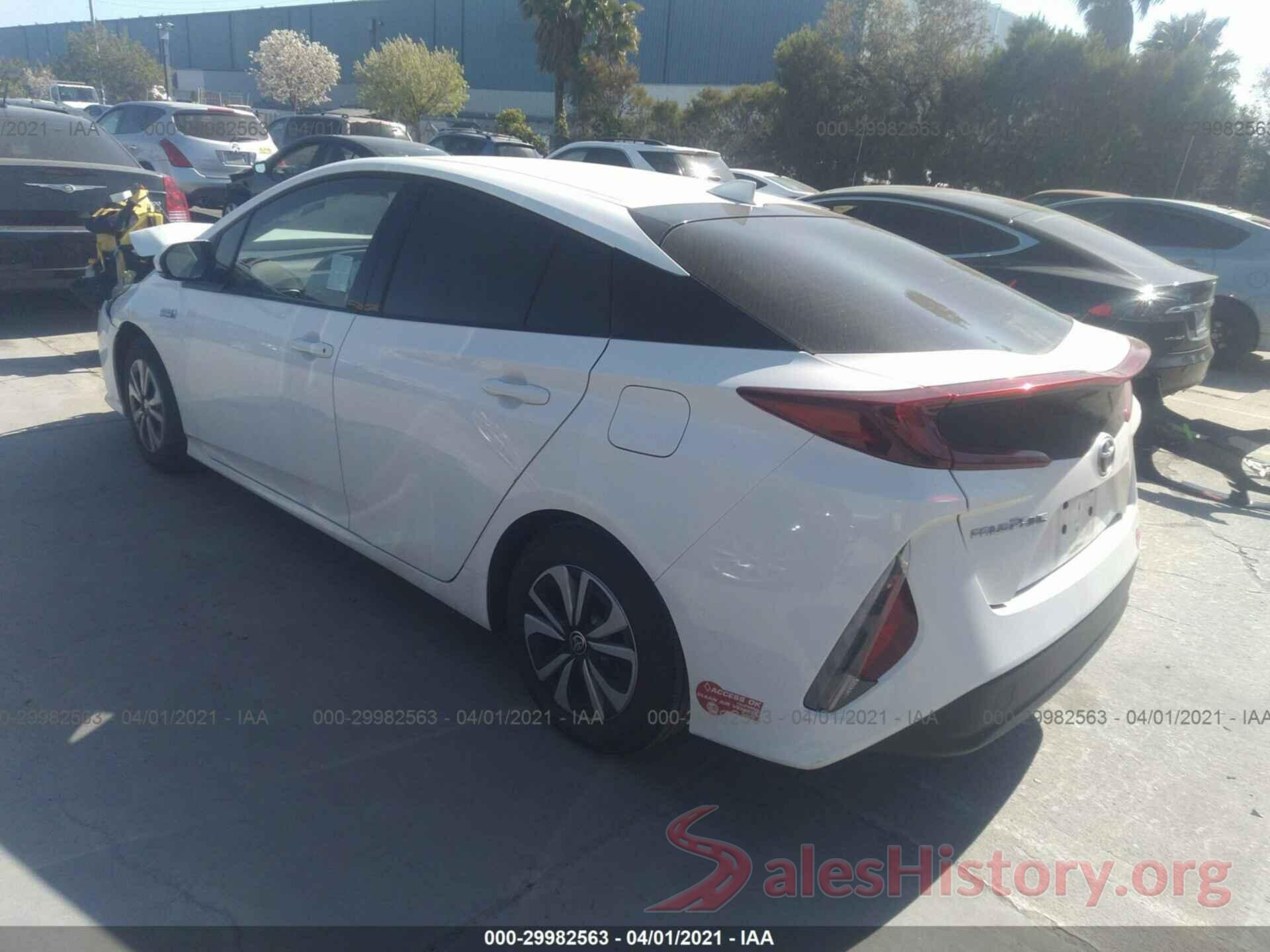 JTDKARFP9J3082955 2018 TOYOTA PRIUS PRIME