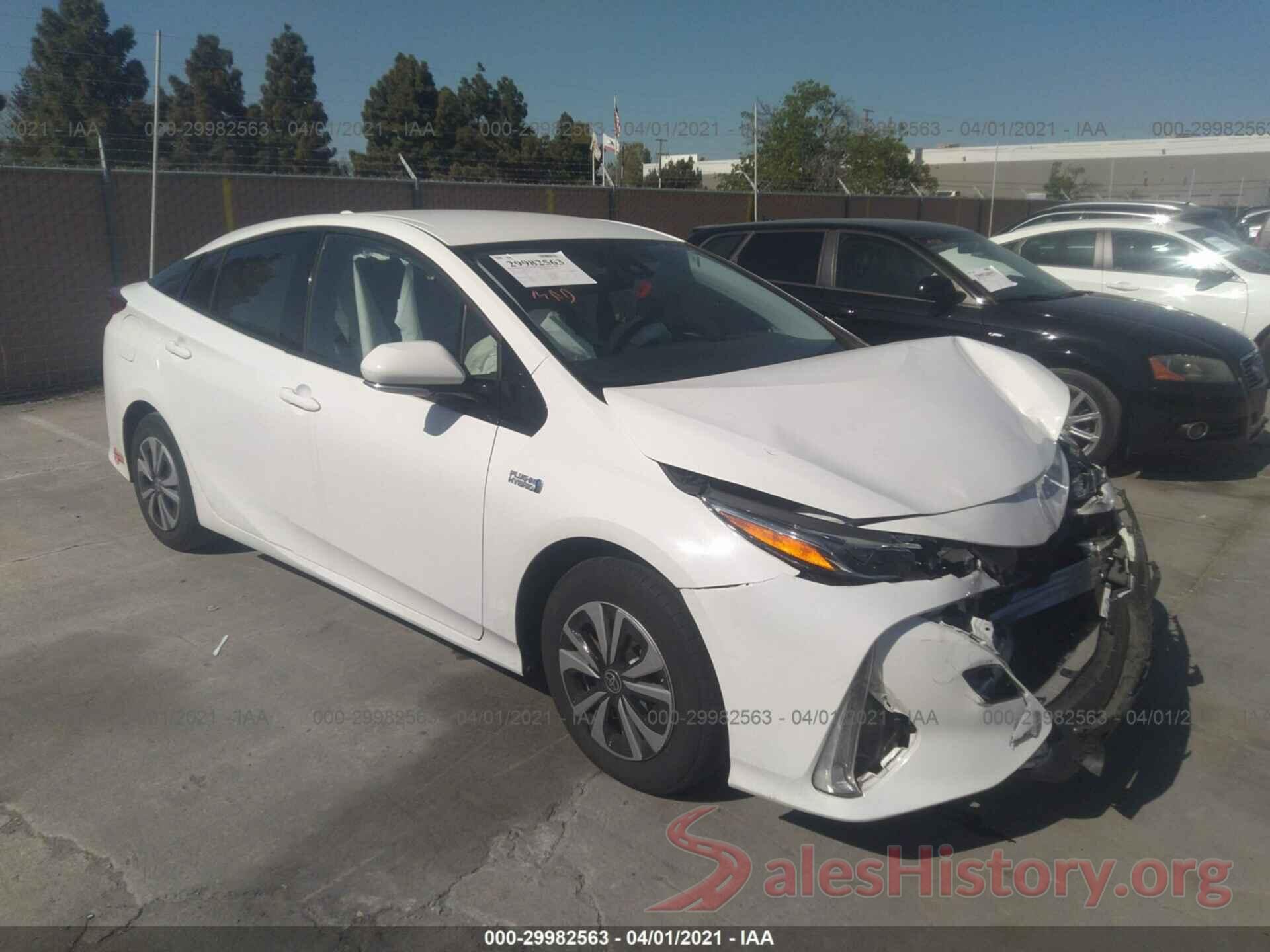 JTDKARFP9J3082955 2018 TOYOTA PRIUS PRIME