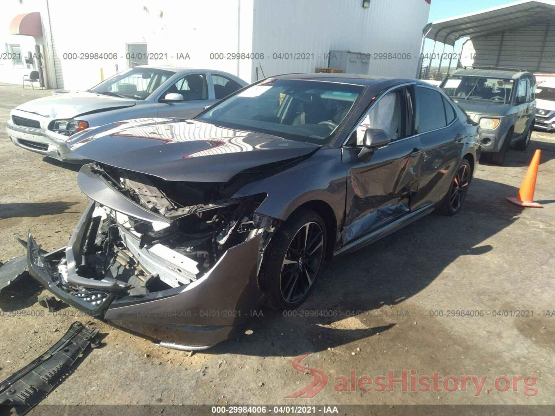 4T1B61HK2JU518331 2018 TOYOTA CAMRY