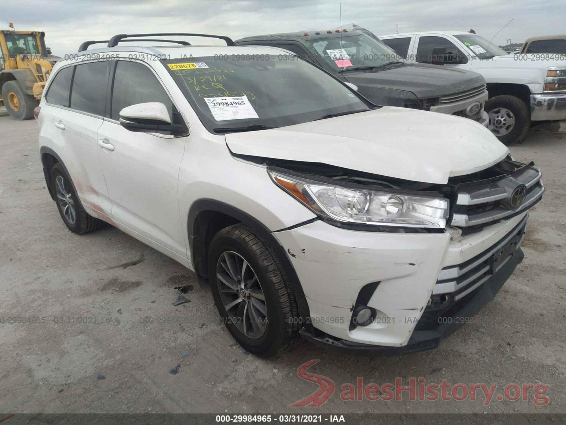 5TDKZRFHXJS534573 2018 TOYOTA HIGHLANDER