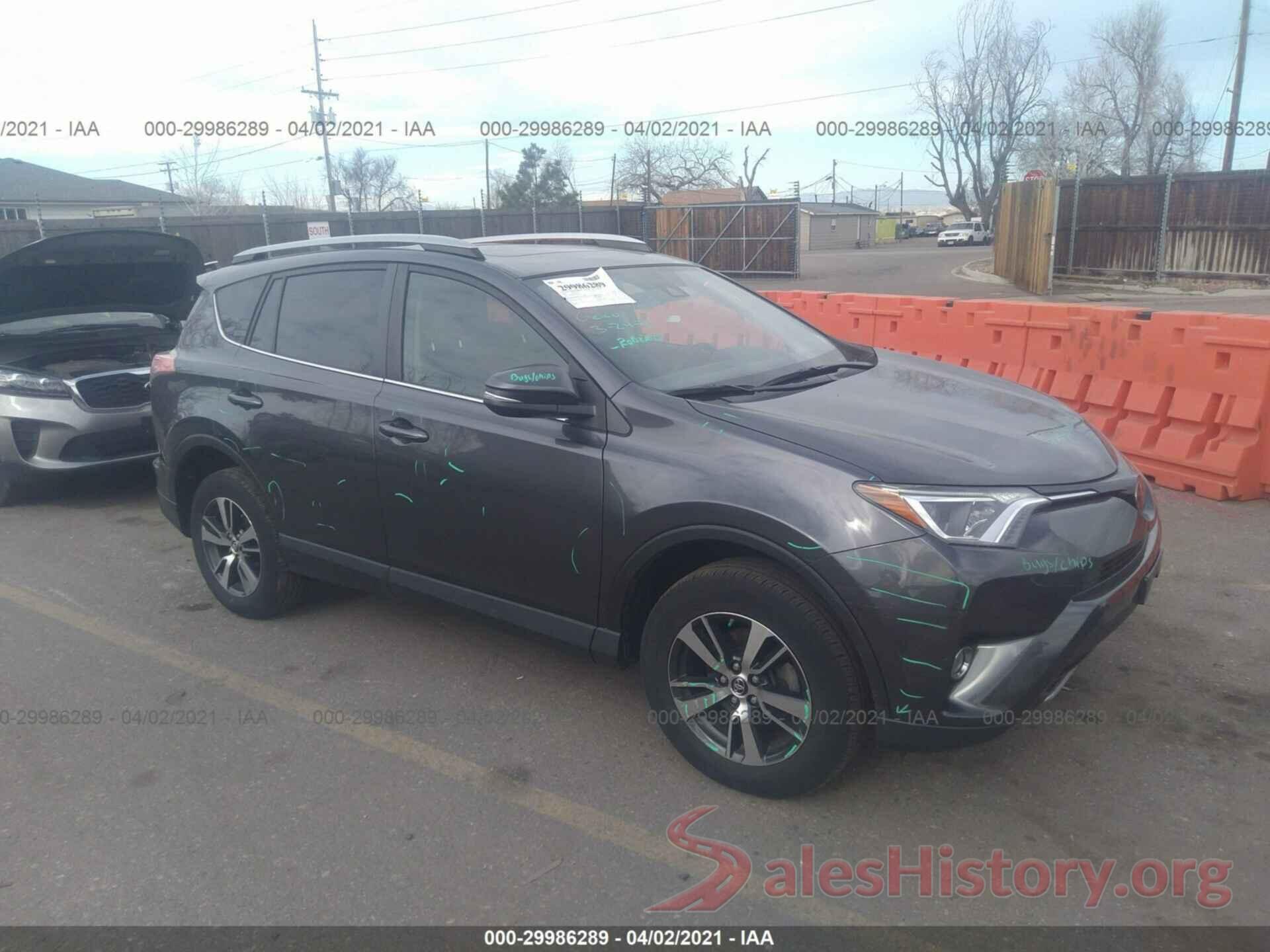 JTMRFREV8JJ736761 2018 TOYOTA RAV4