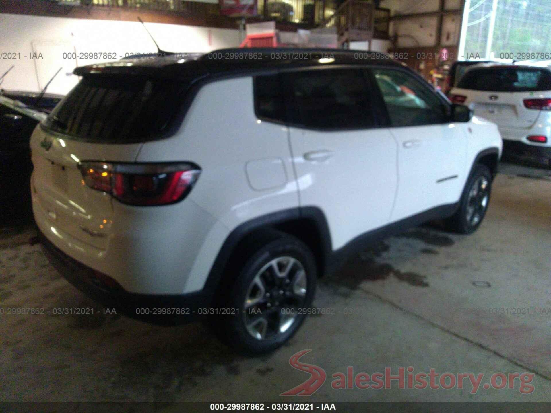 3C4NJDDB8JT348378 2018 JEEP COMPASS