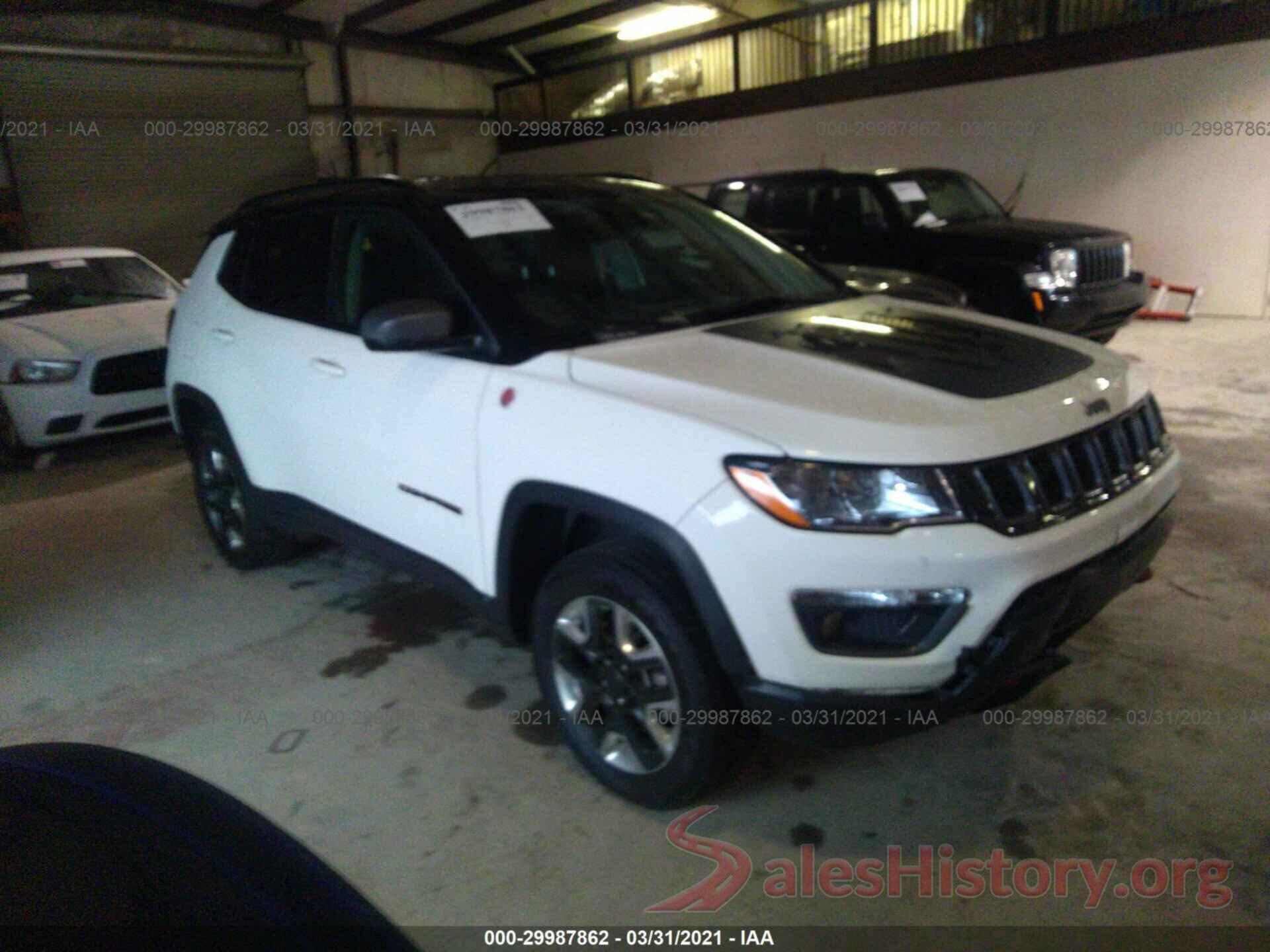 3C4NJDDB8JT348378 2018 JEEP COMPASS