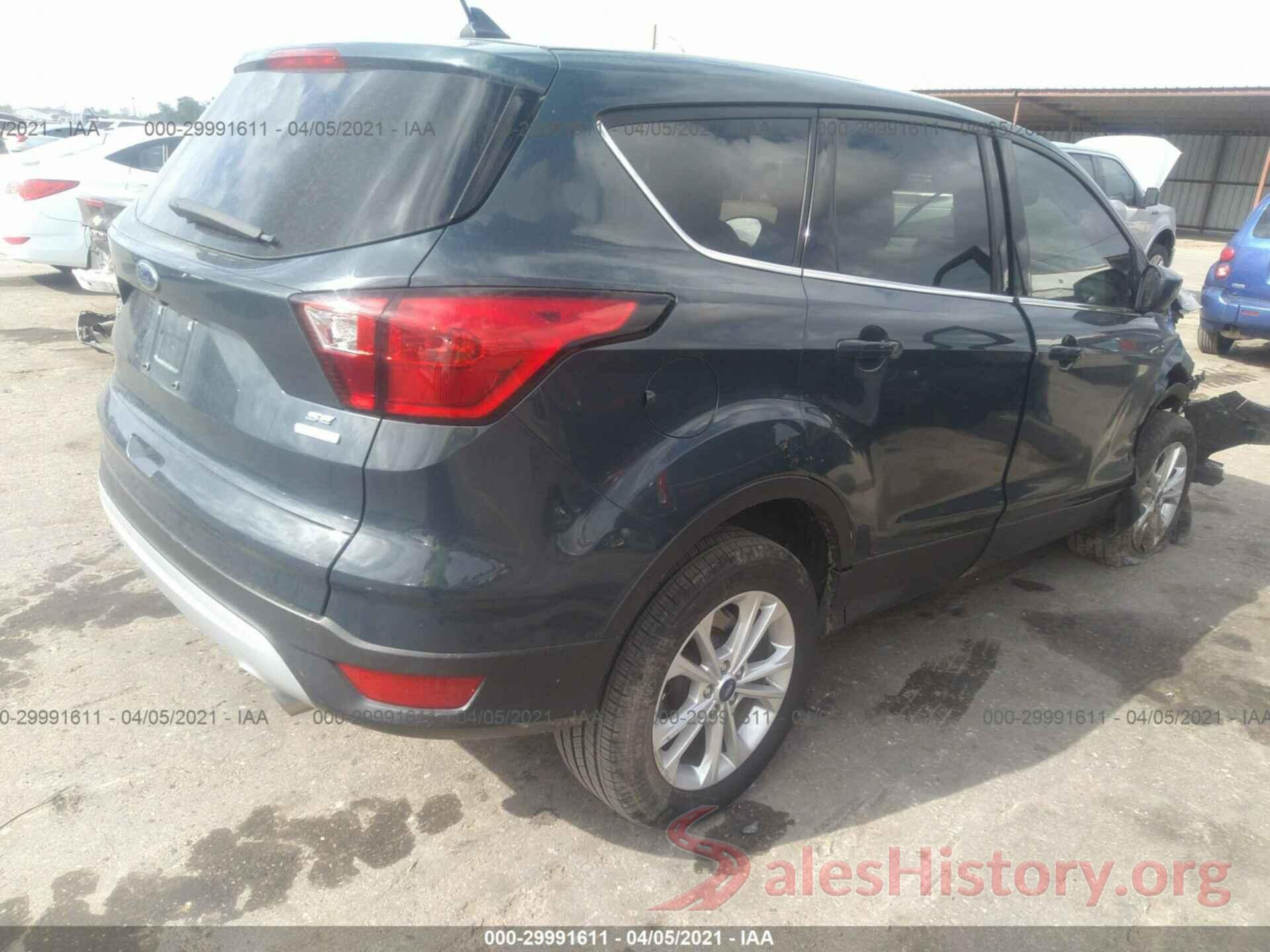 1FMCU0GD9KUA17462 2019 FORD ESCAPE