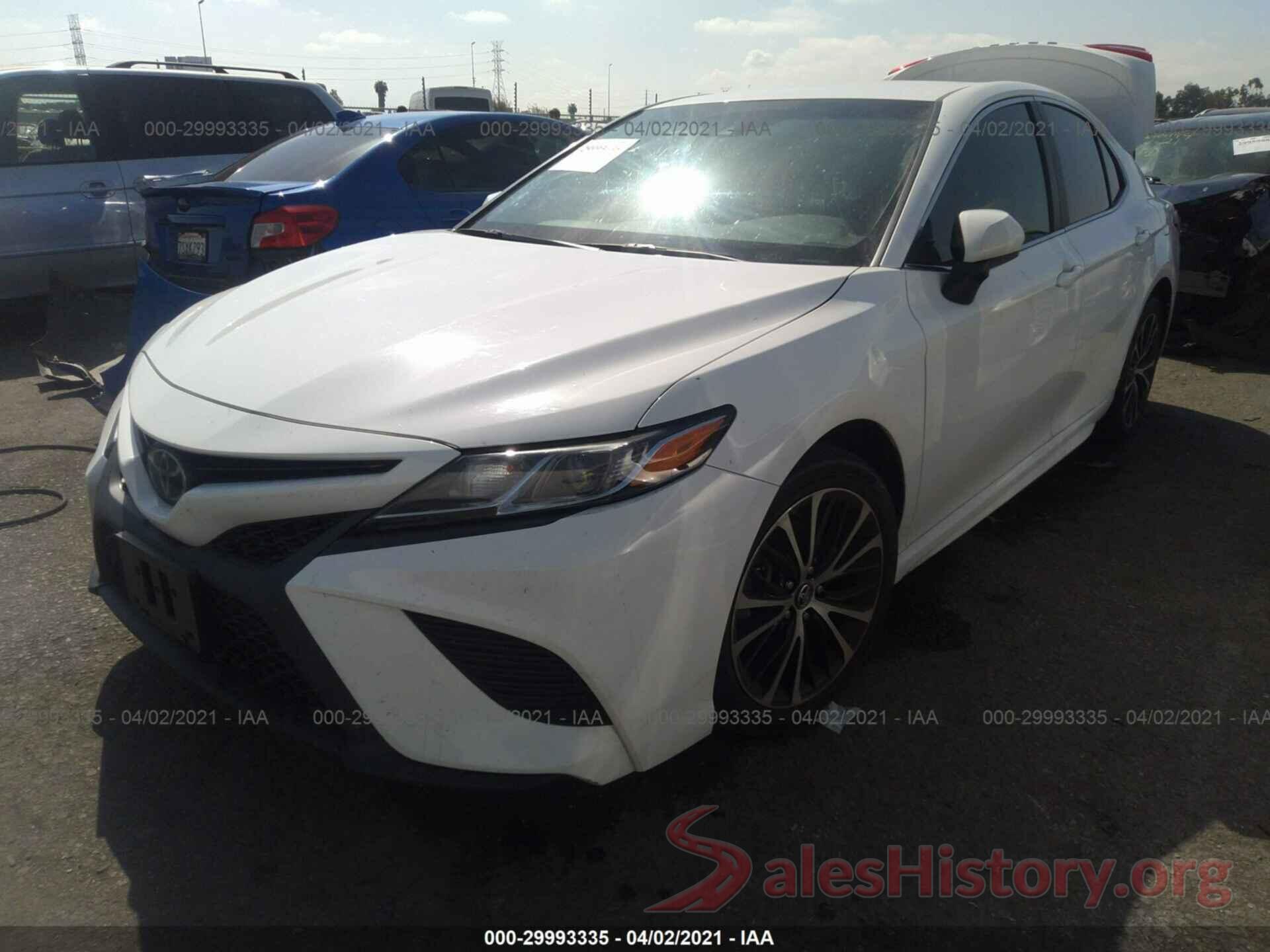 4T1B11HK3JU647337 2018 TOYOTA CAMRY