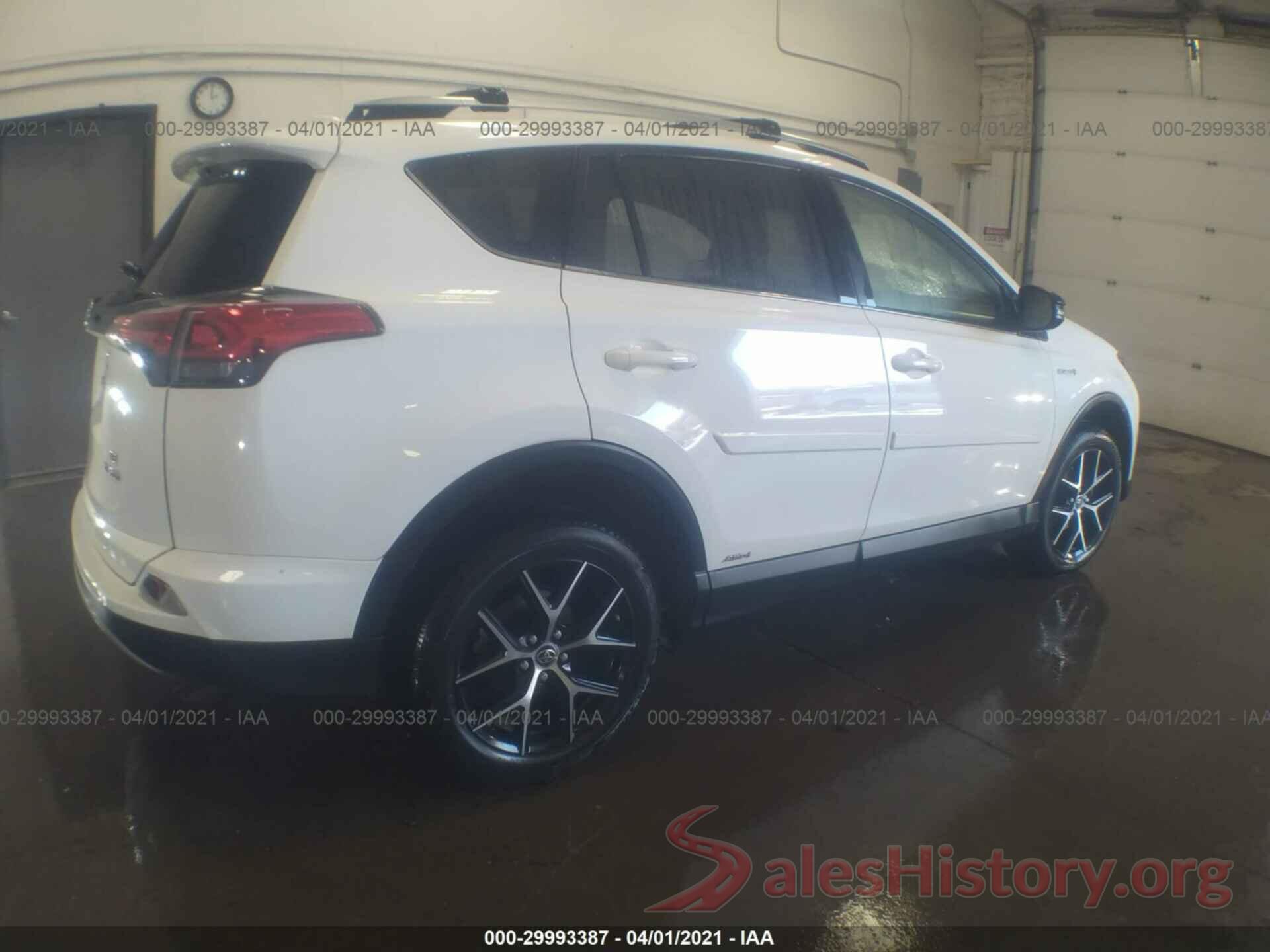 JTMJJREV0JD229606 2018 TOYOTA RAV4