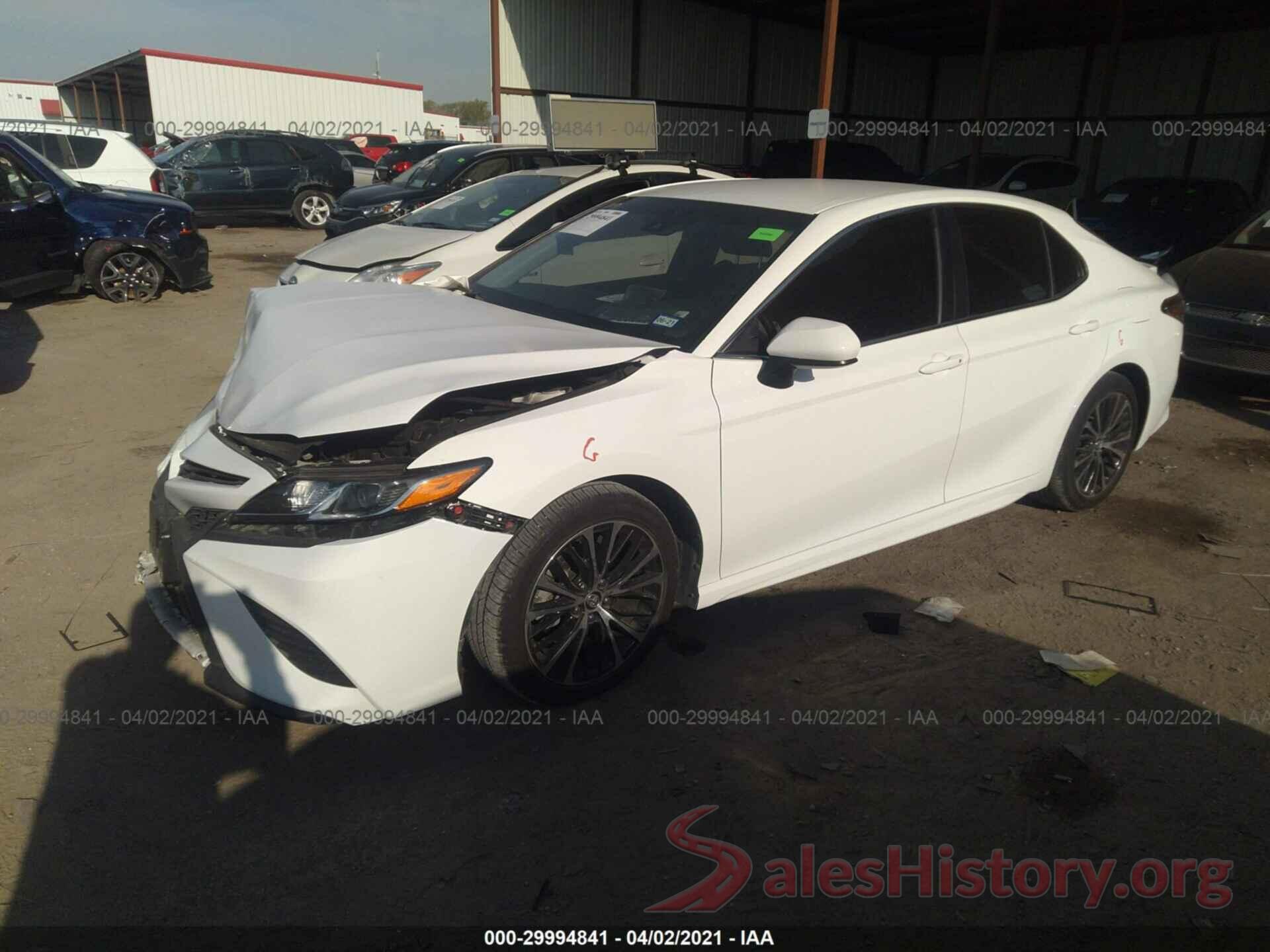 4T1B11HKXJU568893 2018 TOYOTA CAMRY