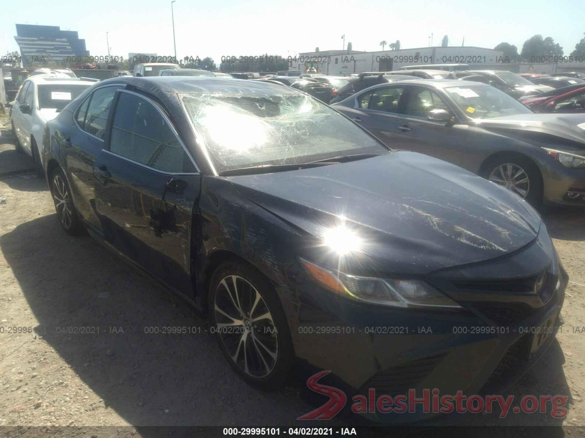 4T1B11HK3KU748184 2019 TOYOTA CAMRY