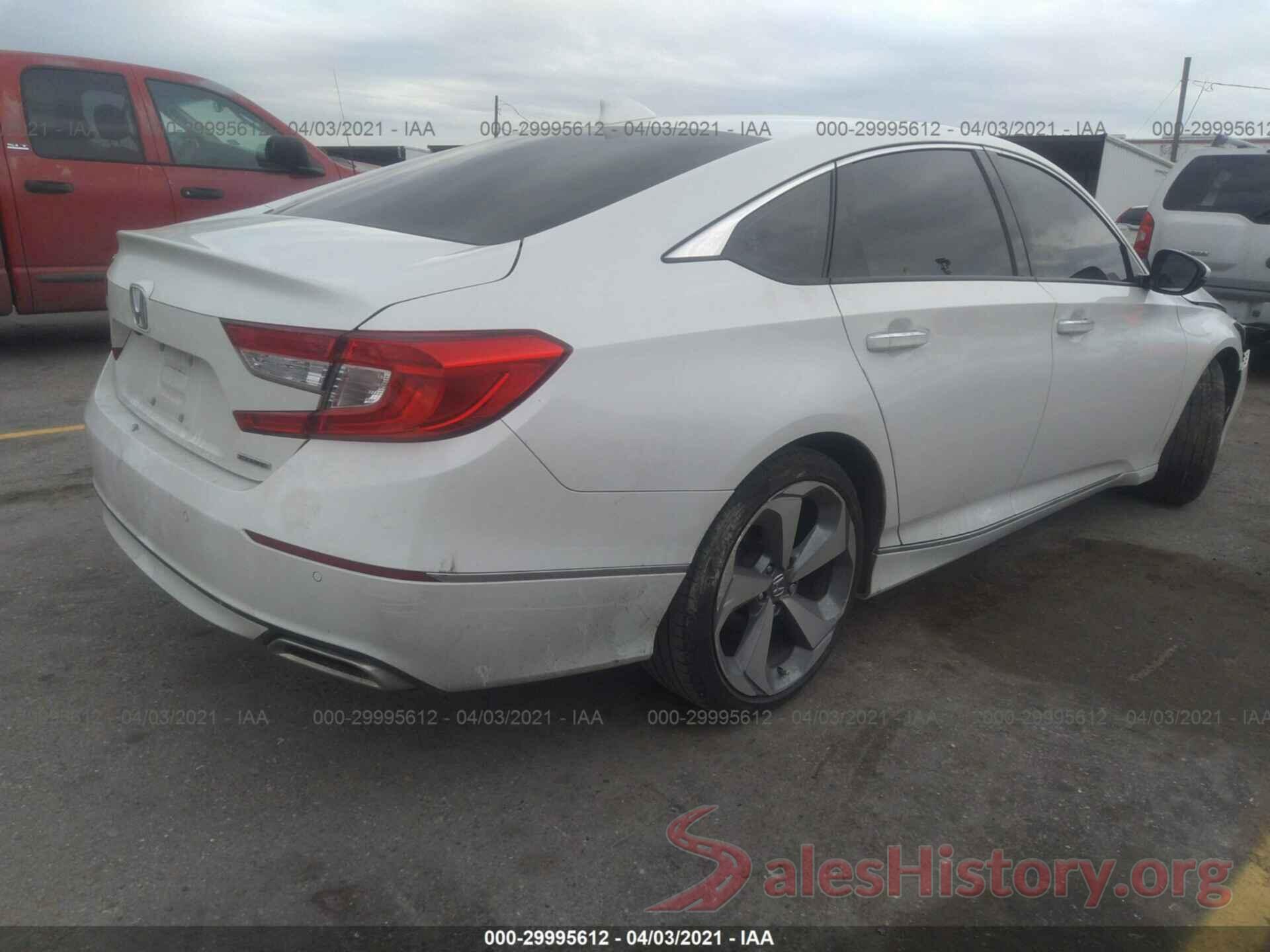 1HGCV1F98JA157217 2018 HONDA ACCORD SEDAN