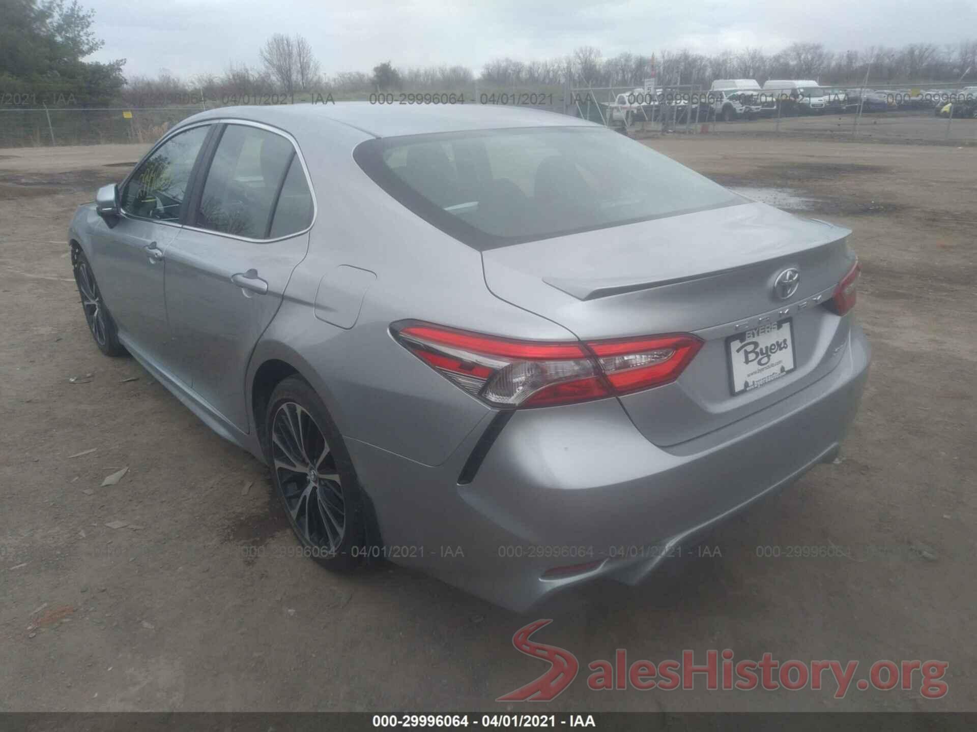 4T1B11HK6JU641726 2018 TOYOTA CAMRY