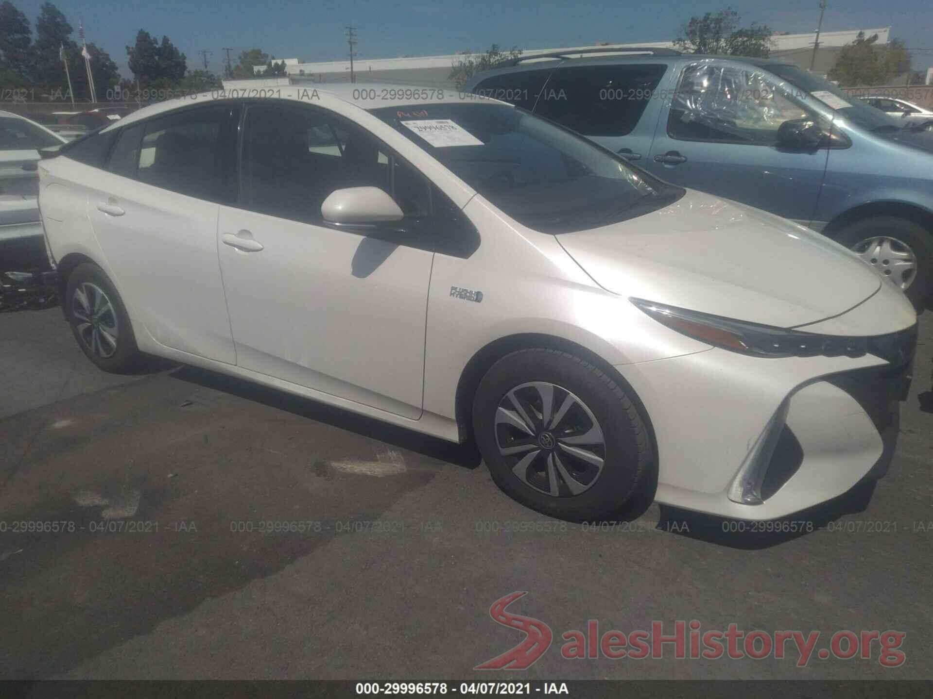 JTDKARFPXJ3087257 2018 TOYOTA PRIUS PRIME