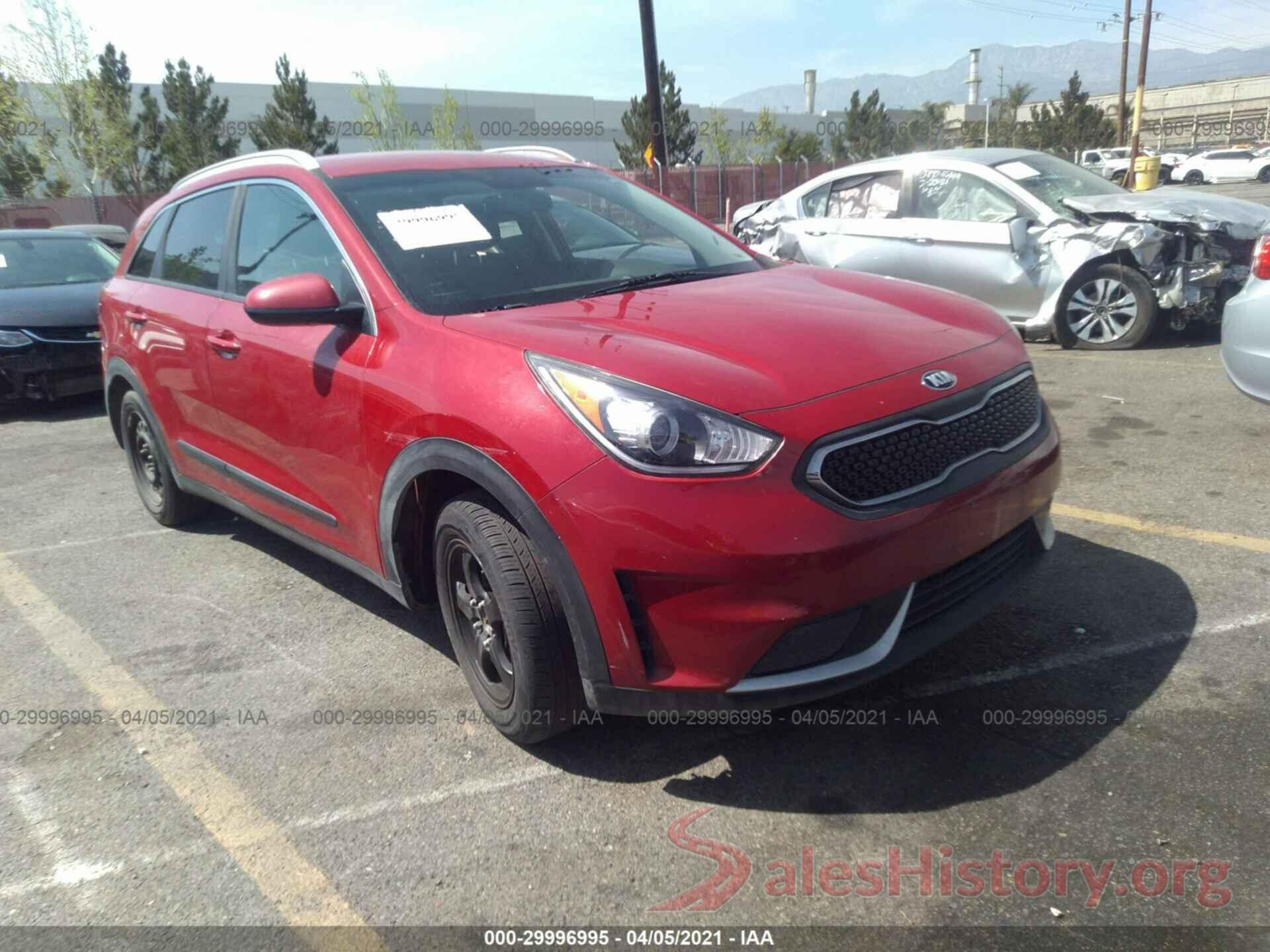 KNDCB3LC3H5095117 2017 KIA NIRO