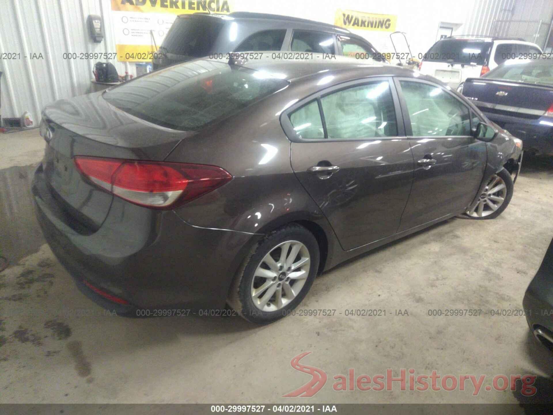 3KPFL4A7XHE131959 2017 KIA FORTE