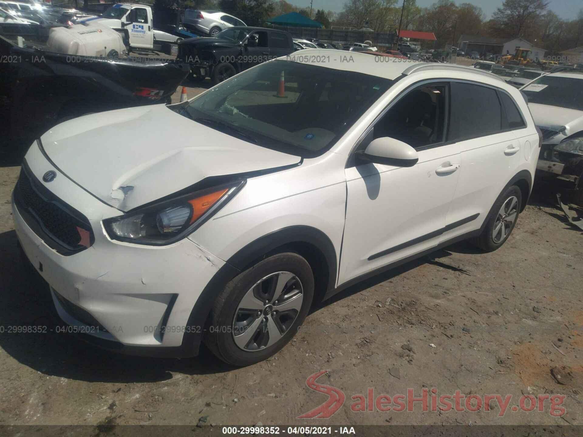 KNDCB3LC8H5039951 2017 KIA NIRO