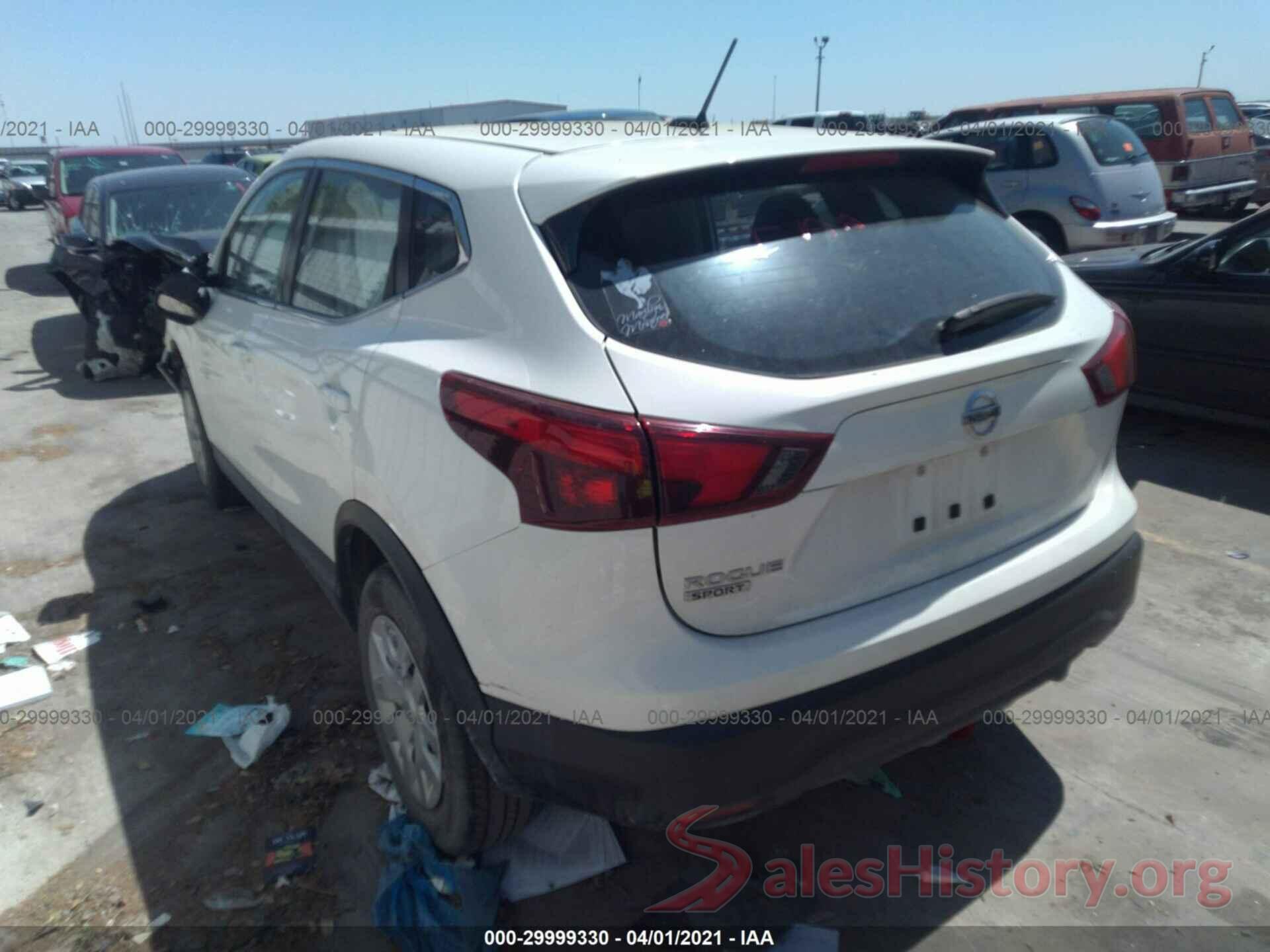 JN1BJ1CP2JW158765 2018 NISSAN ROGUE SPORT