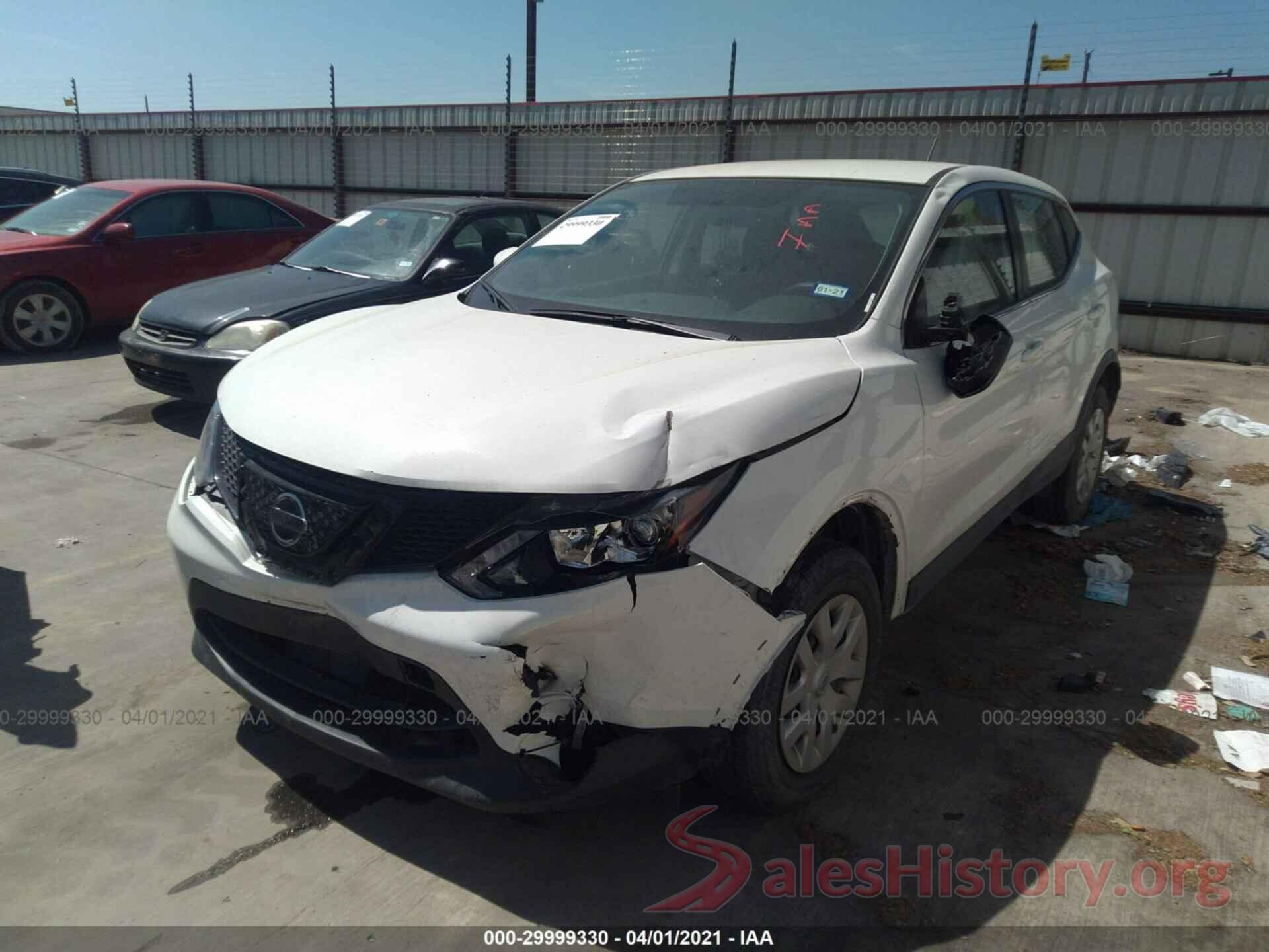 JN1BJ1CP2JW158765 2018 NISSAN ROGUE SPORT