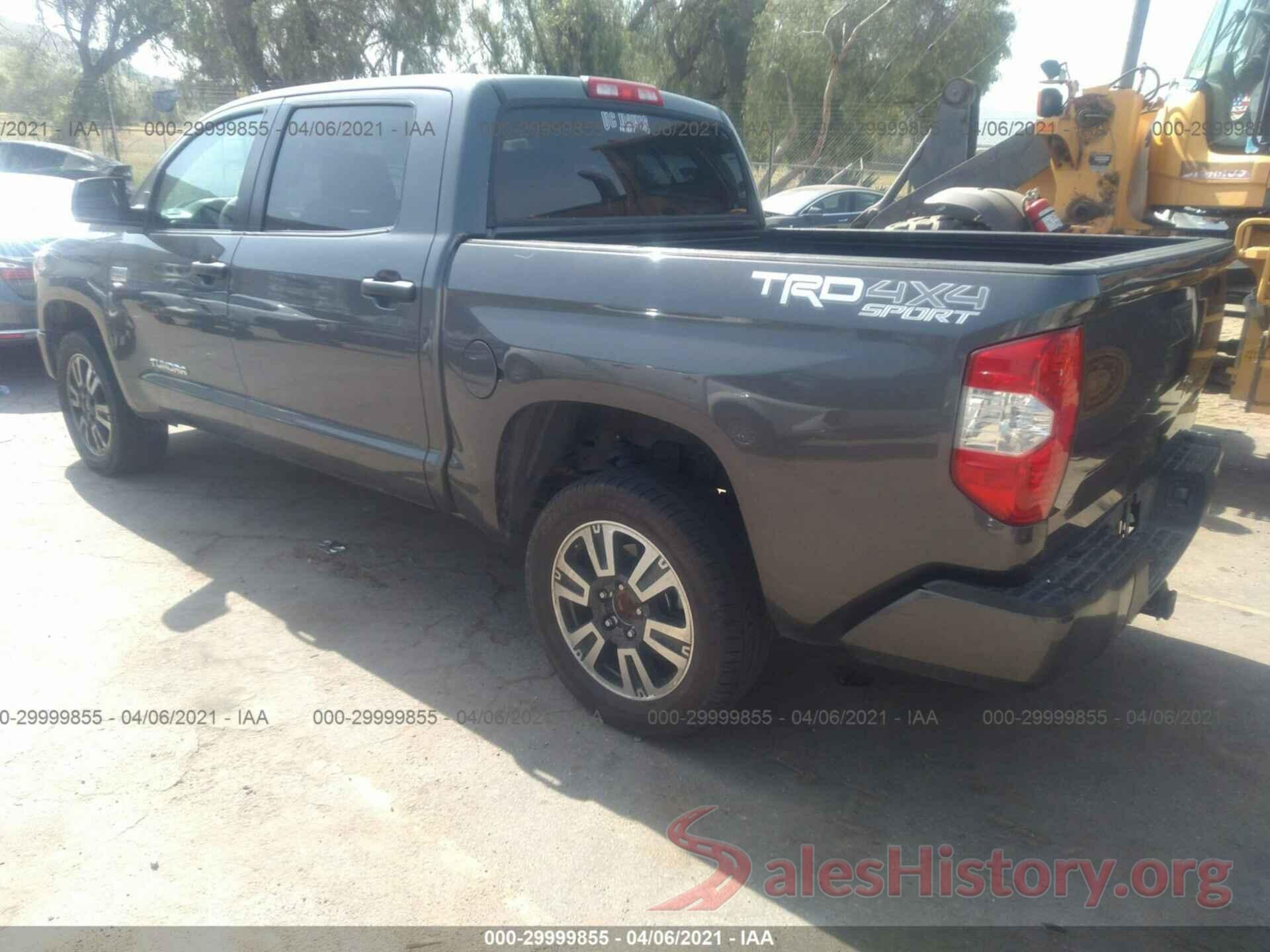 5TFDY5F18JX725829 2018 TOYOTA TUNDRA 4WD