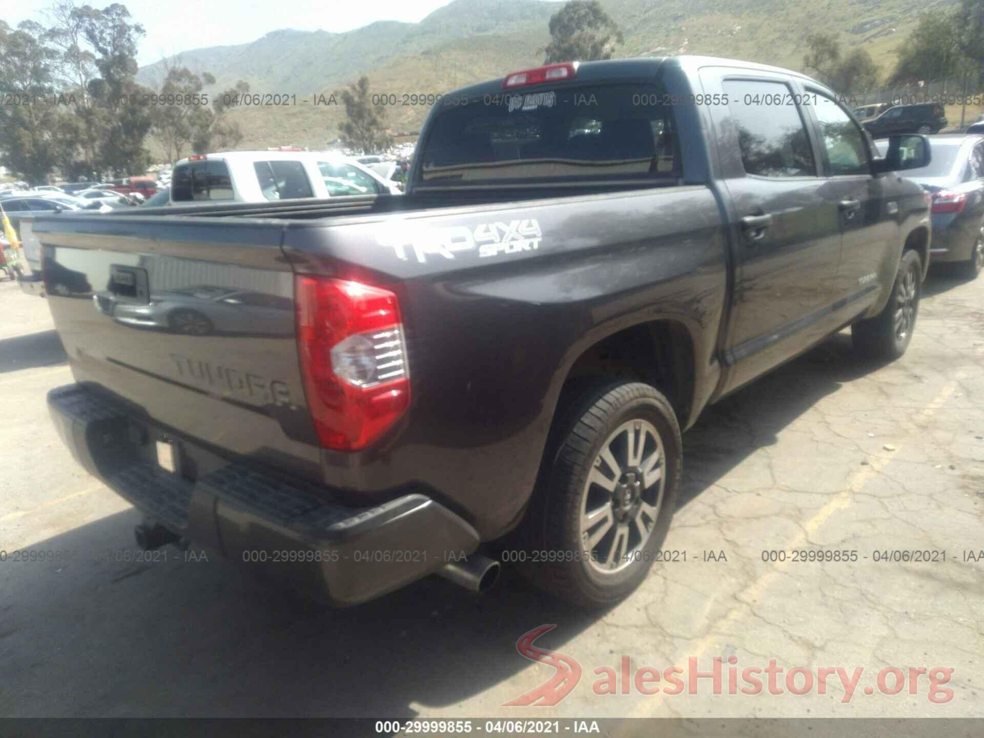 5TFDY5F18JX725829 2018 TOYOTA TUNDRA 4WD