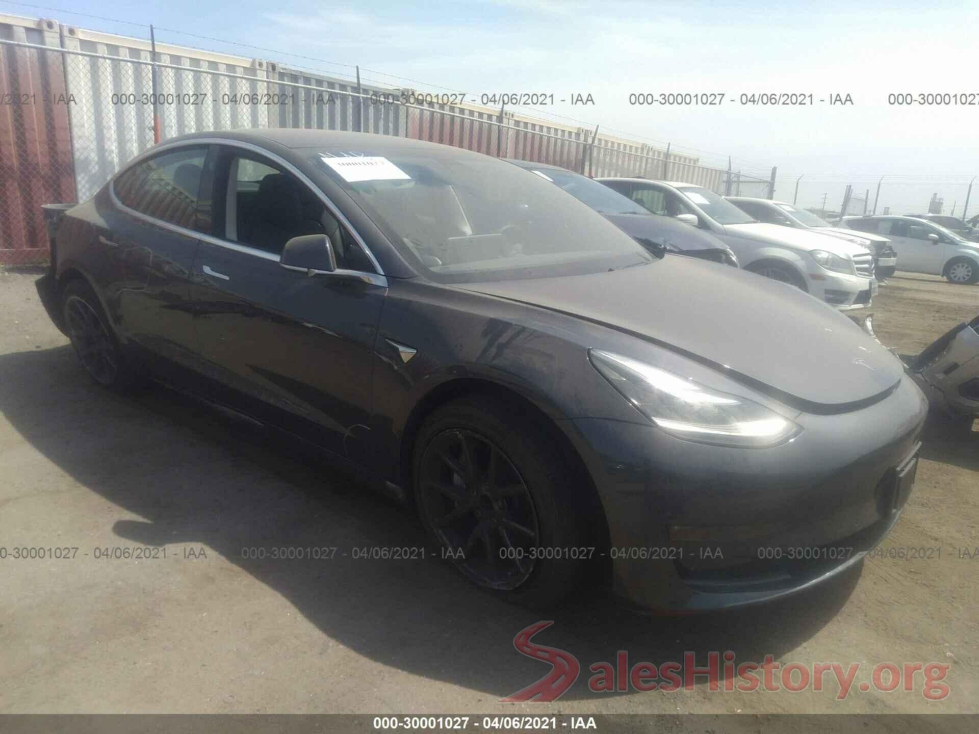 5YJ3E1EA8JF123702 2018 TESLA MODEL 3