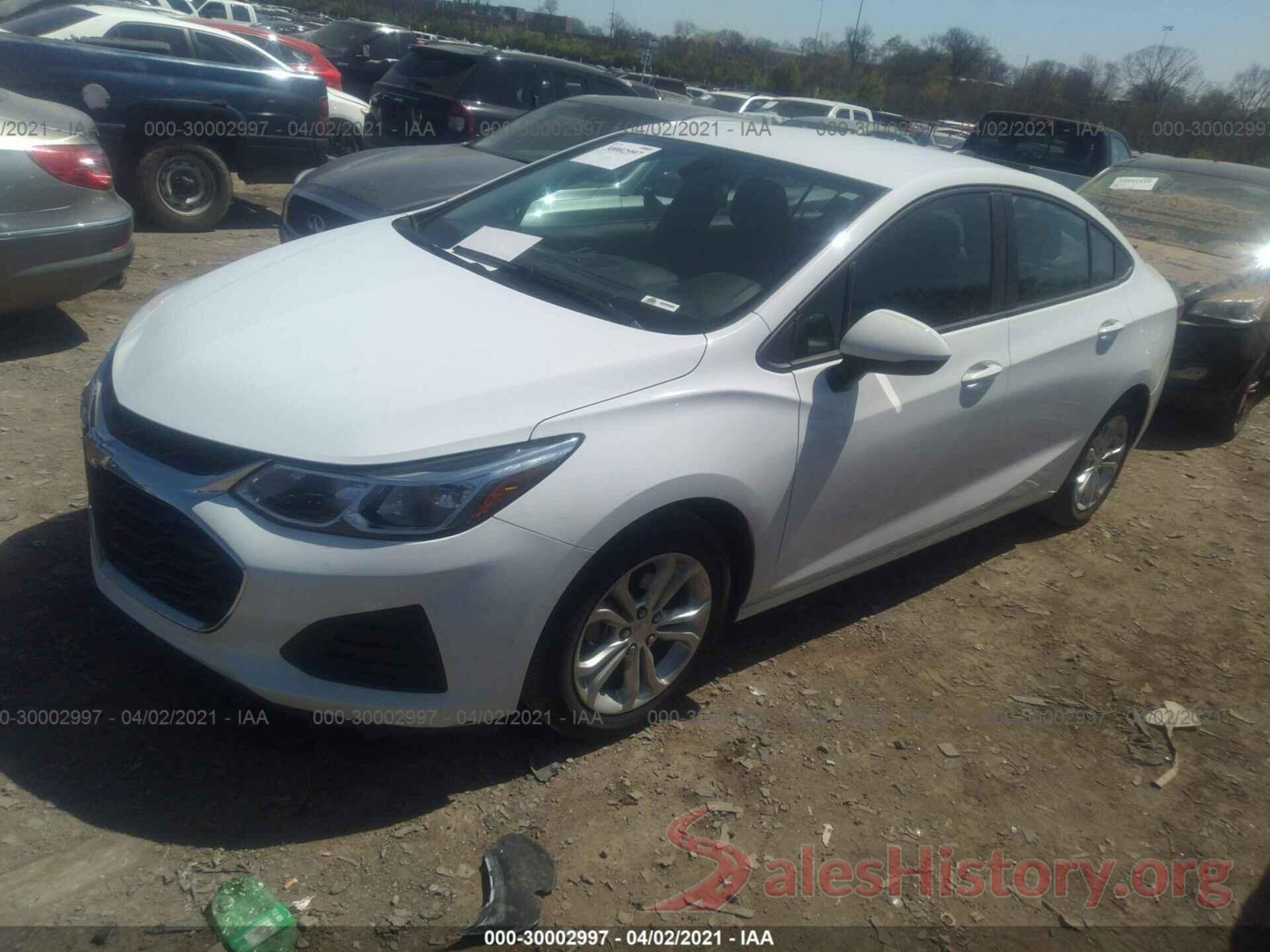 1G1BC5SM0K7152571 2019 CHEVROLET CRUZE