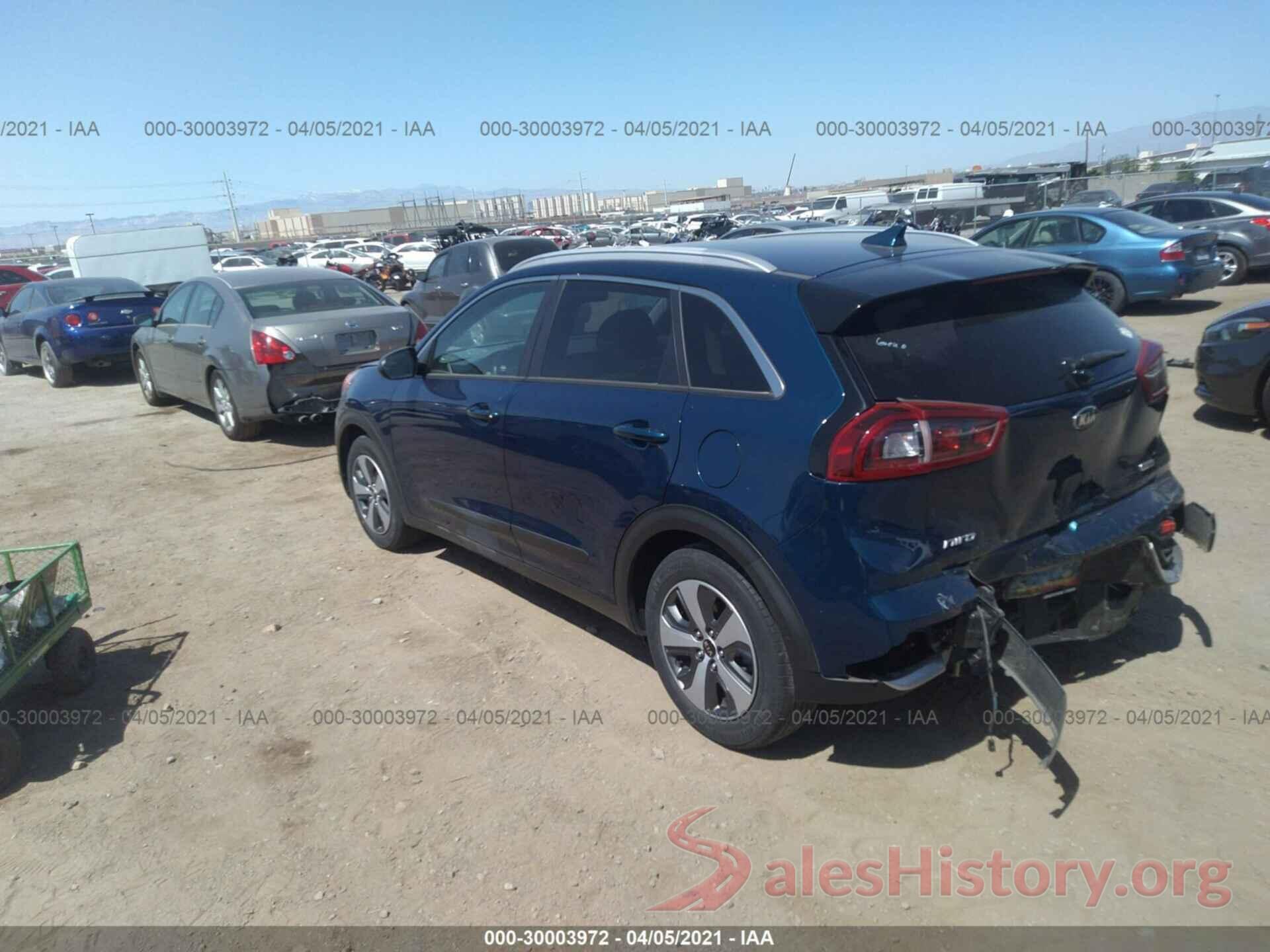 KNDCB3LC3J5118174 2018 KIA NIRO