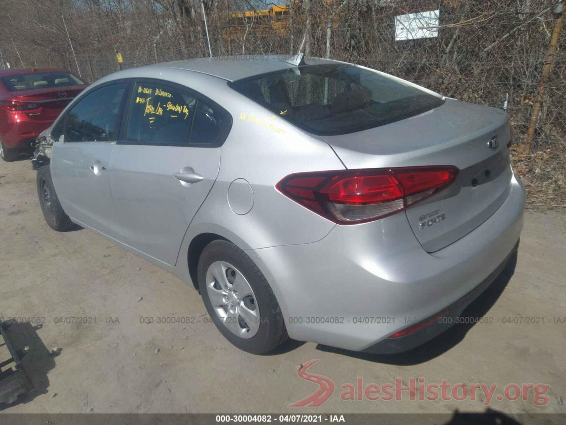 3KPFK4A72HE102734 2017 KIA FORTE