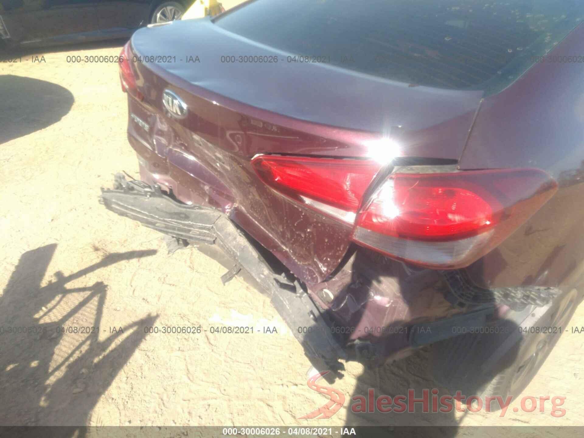 3KPFK4A78JE255009 2018 KIA FORTE