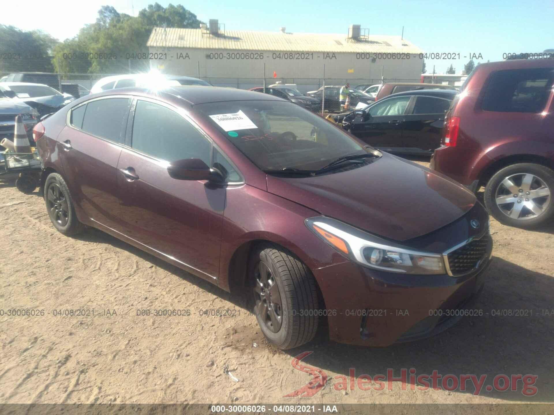 3KPFK4A78JE255009 2018 KIA FORTE