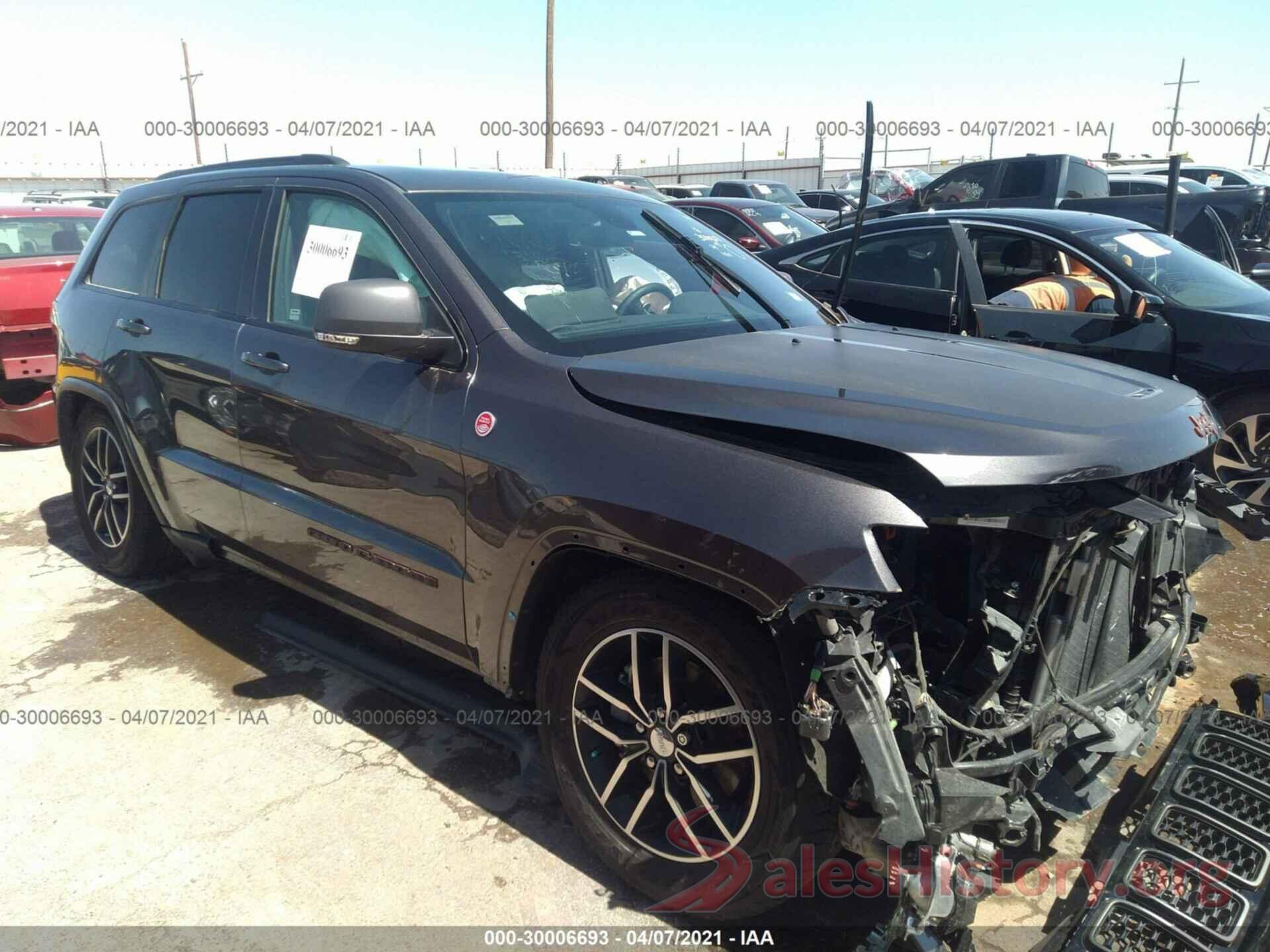 1C4RJFLG8JC422520 2018 JEEP GRAND CHEROKEE