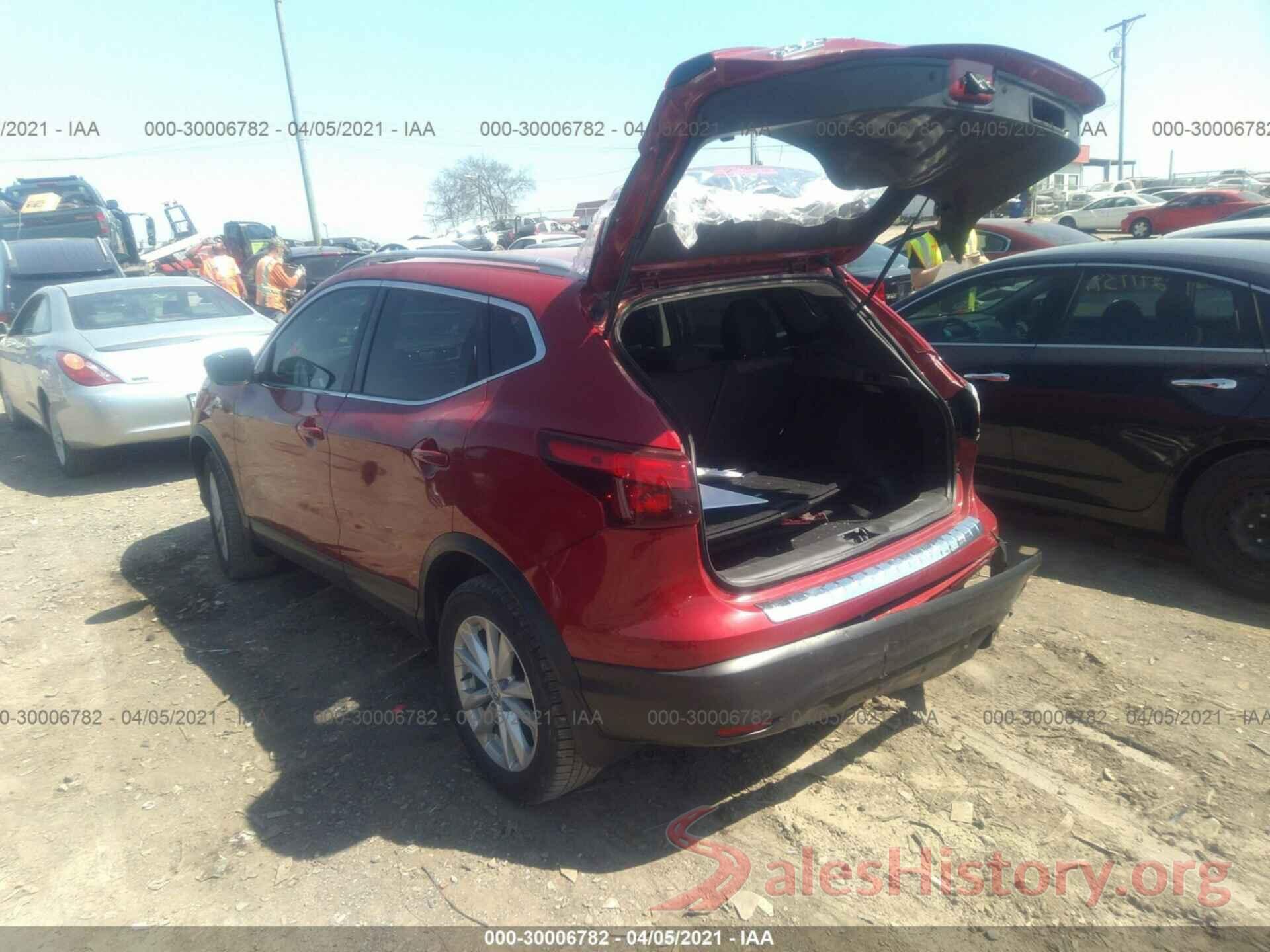 JN1BJ1CR8JW267295 2018 NISSAN ROGUE SPORT