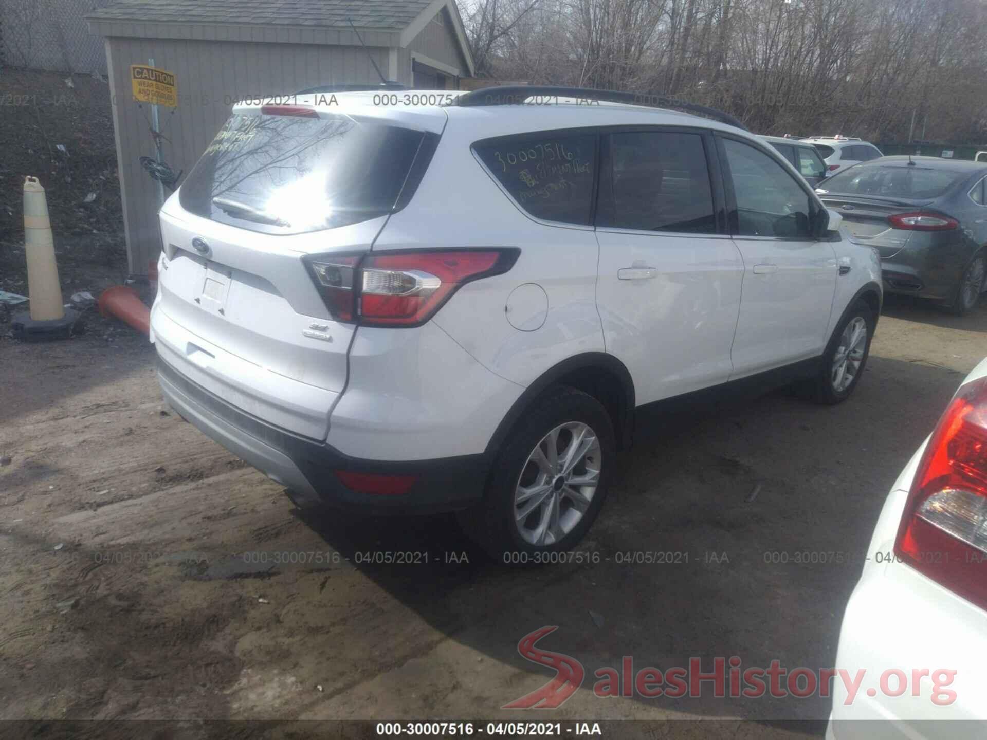 1FMCU0GD2JUB46755 2018 FORD ESCAPE