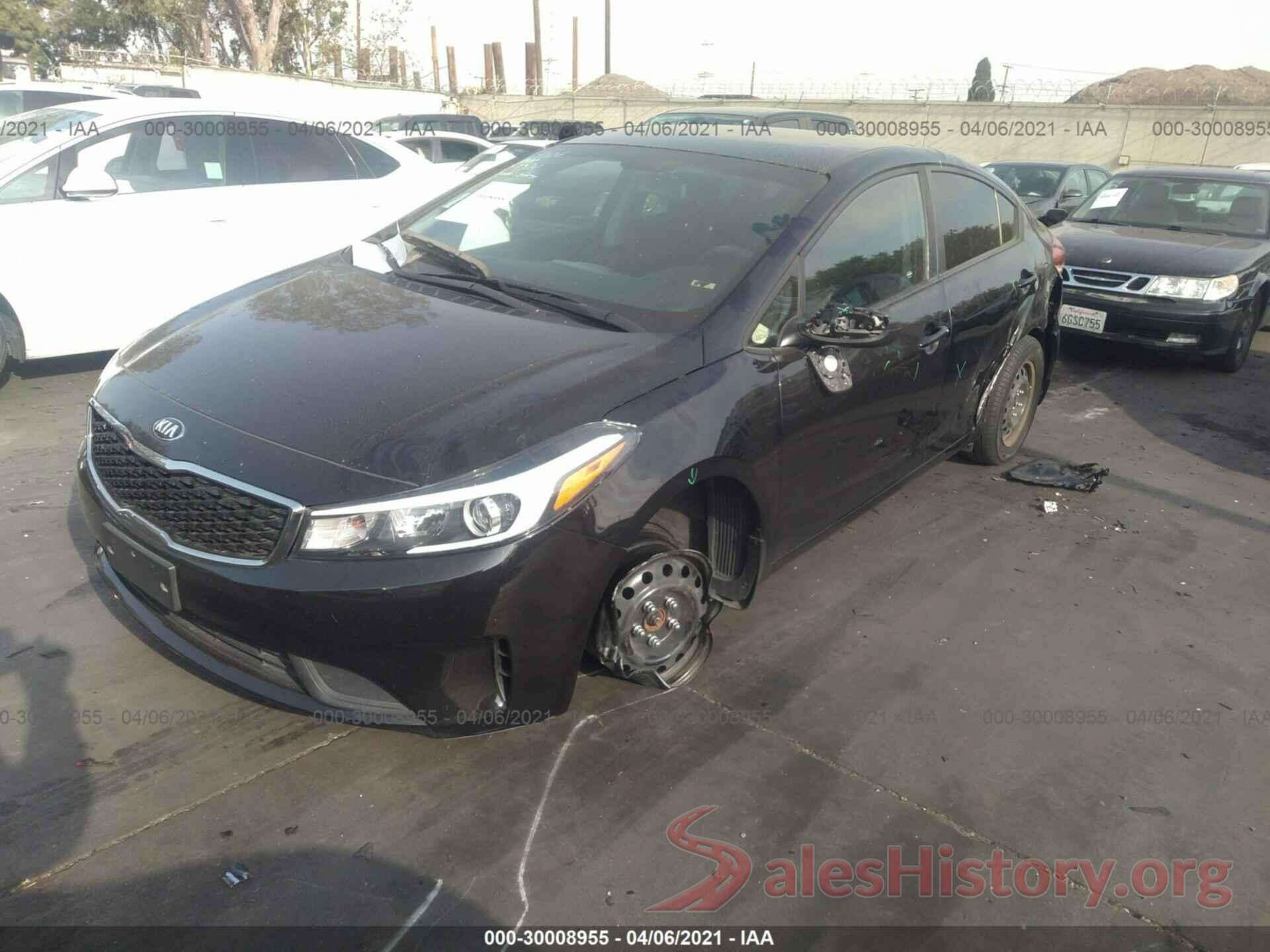 3KPFK4A71JE256955 2018 KIA FORTE